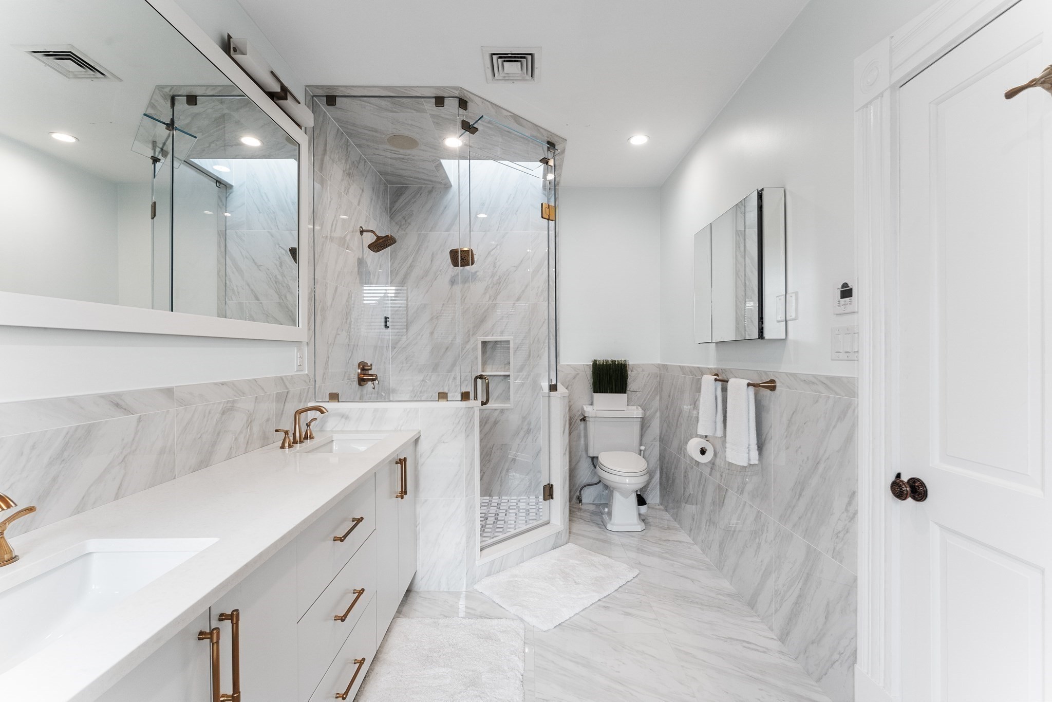 136 Saint Botolph St # 136
