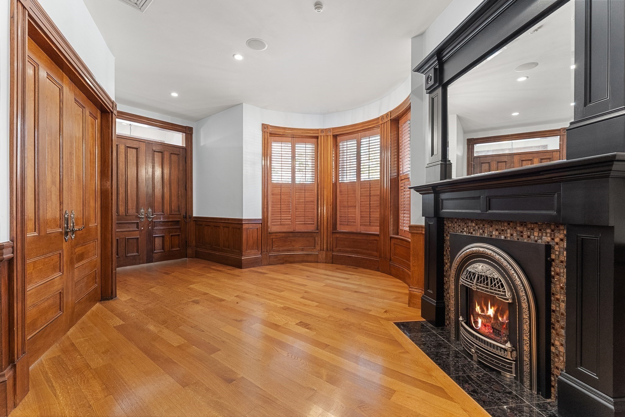 136 Saint Botolph St # 136