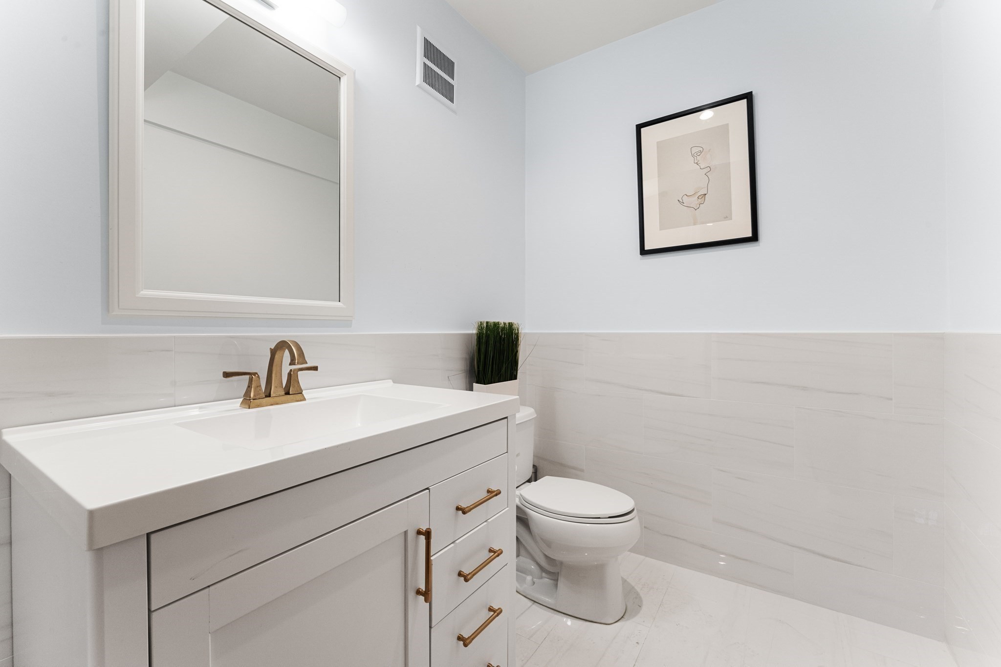 136 Saint Botolph St # 136