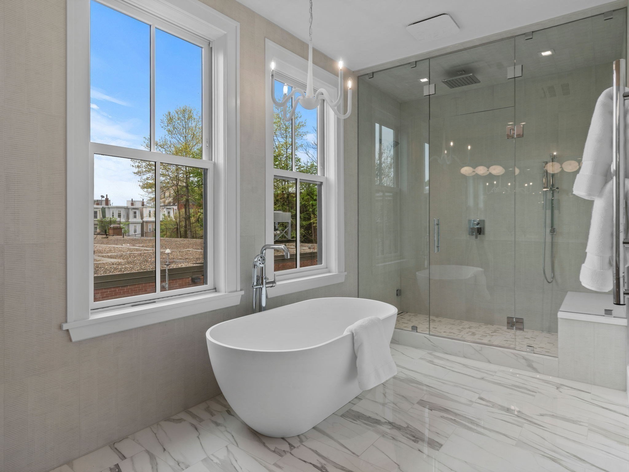 555 E Broadway # 555