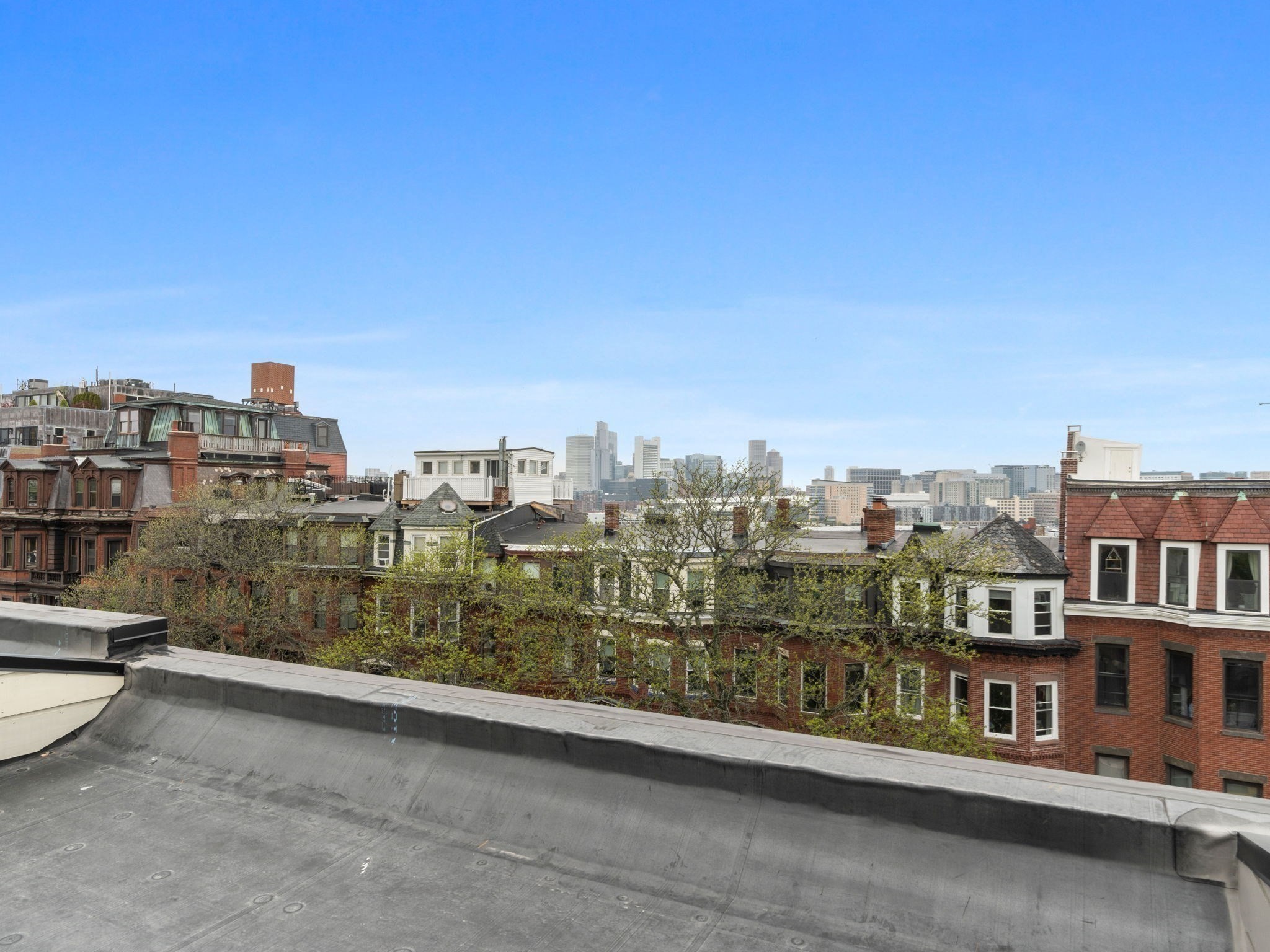 555 E Broadway # 555