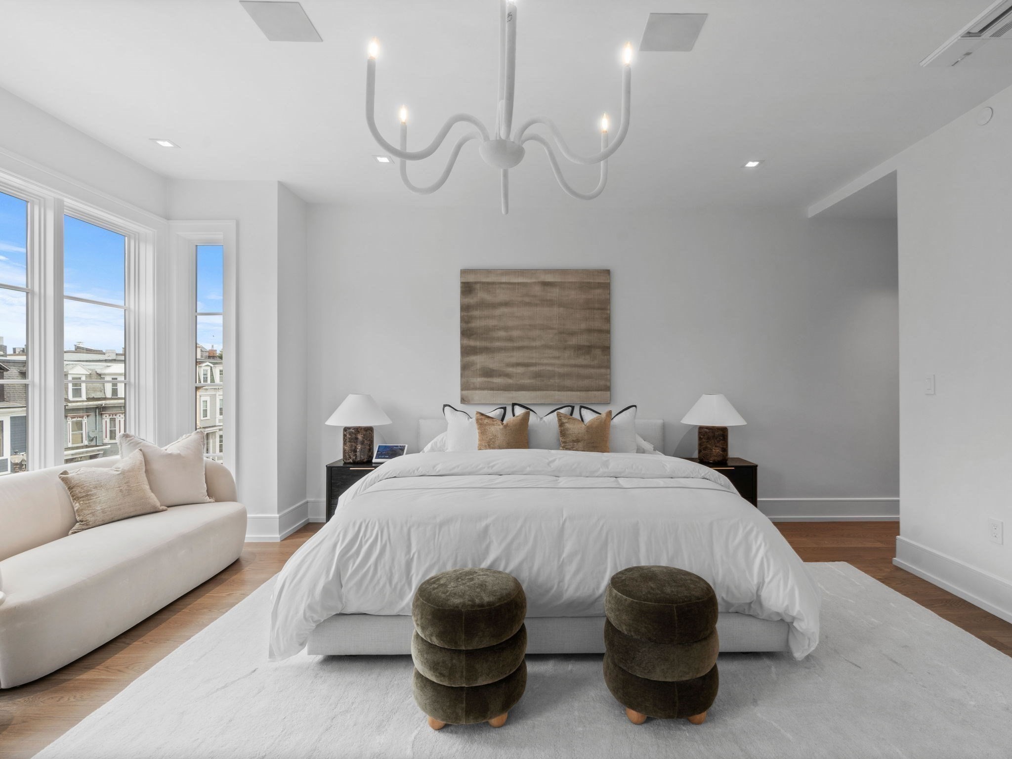 555 E Broadway # 555