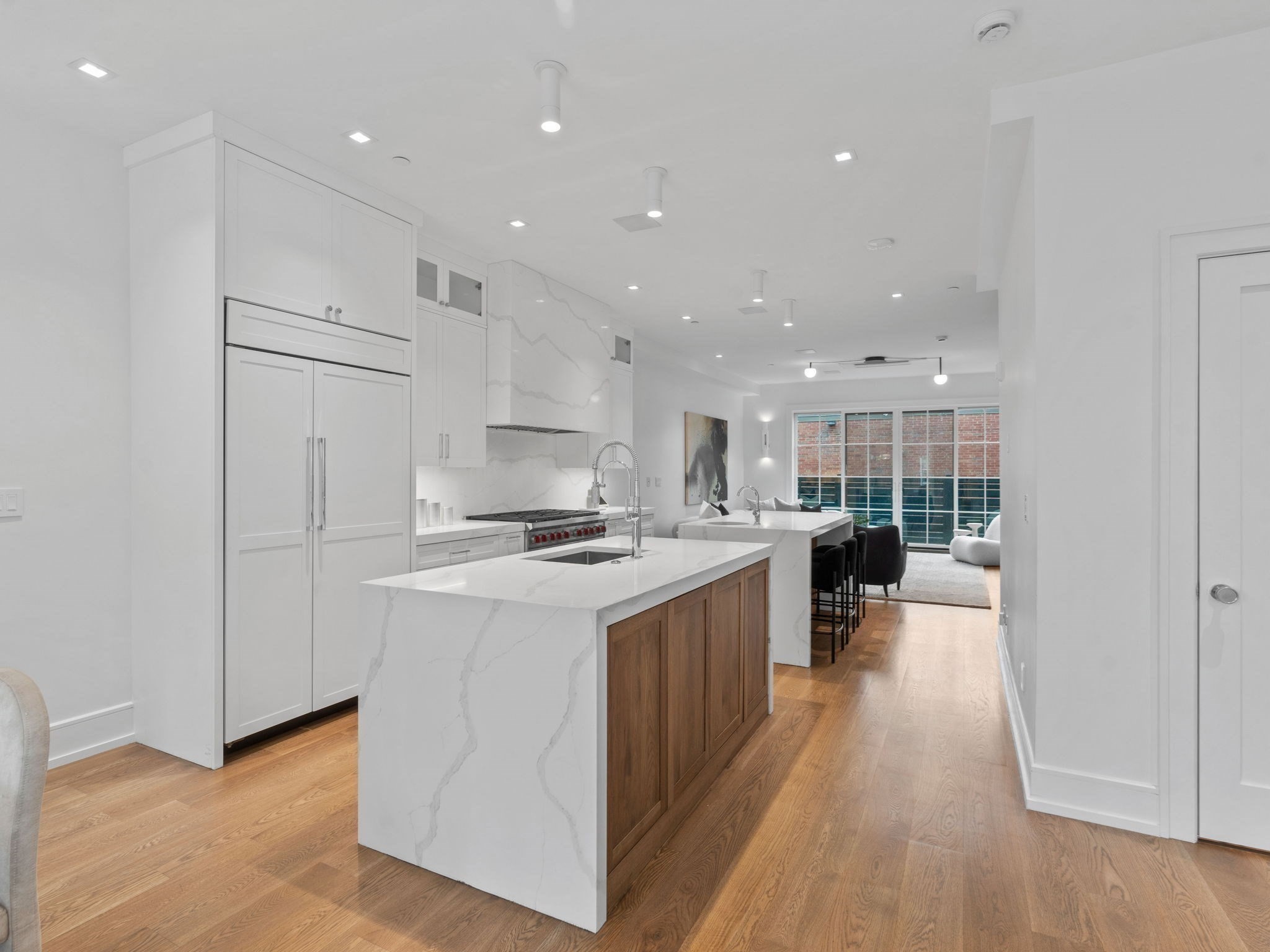 555 E Broadway # 555