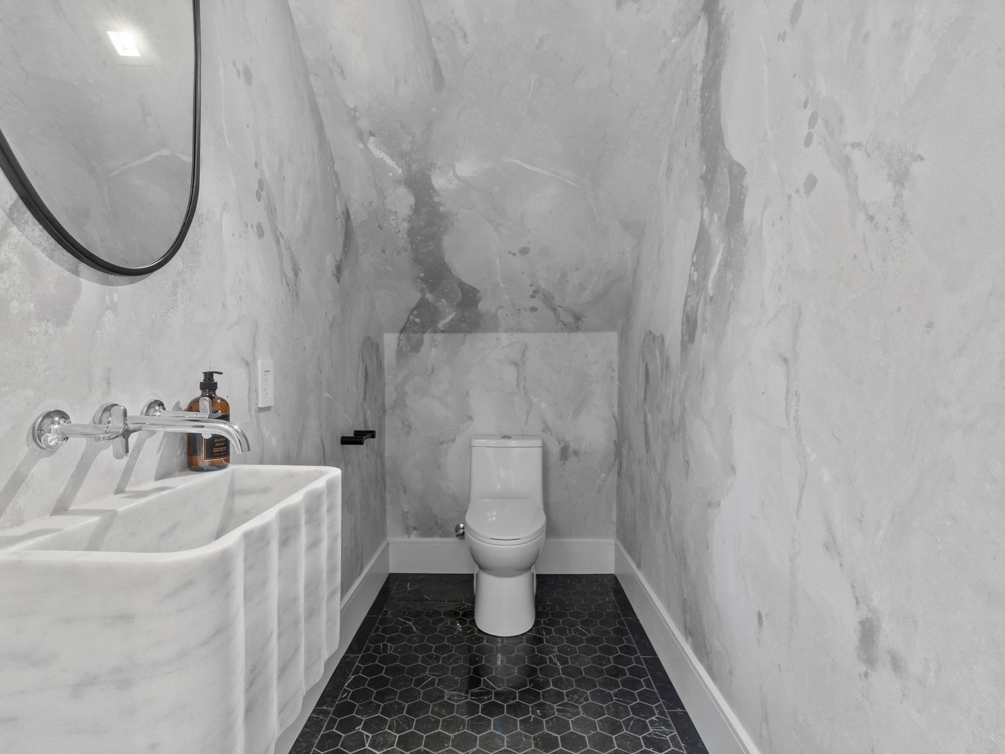 555 E Broadway # 555