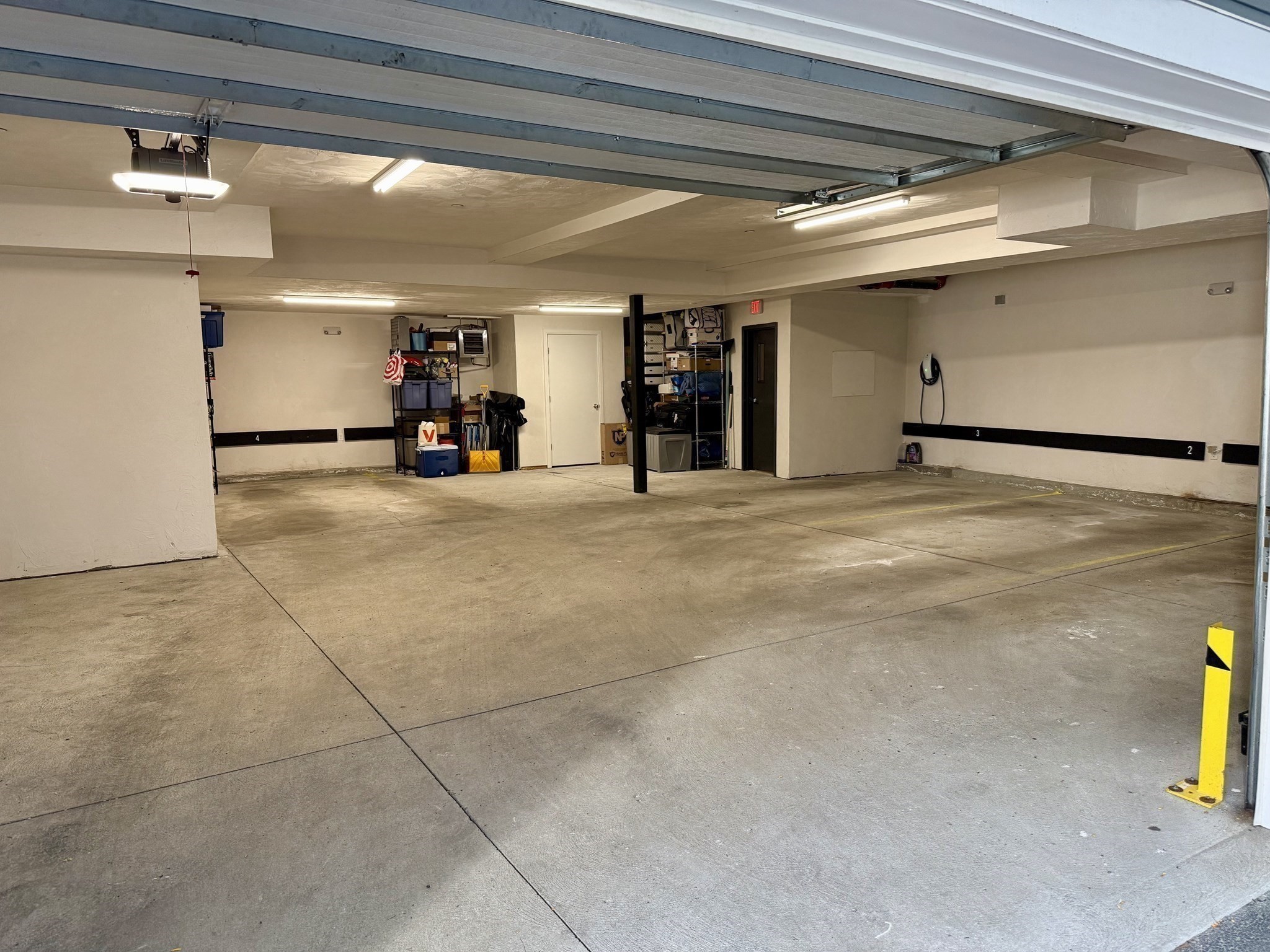 8 Baker Ct # 4