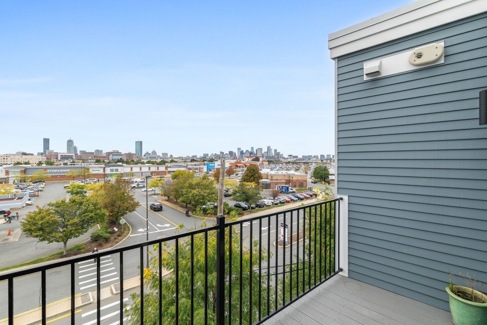 8 Baker Ct # 4