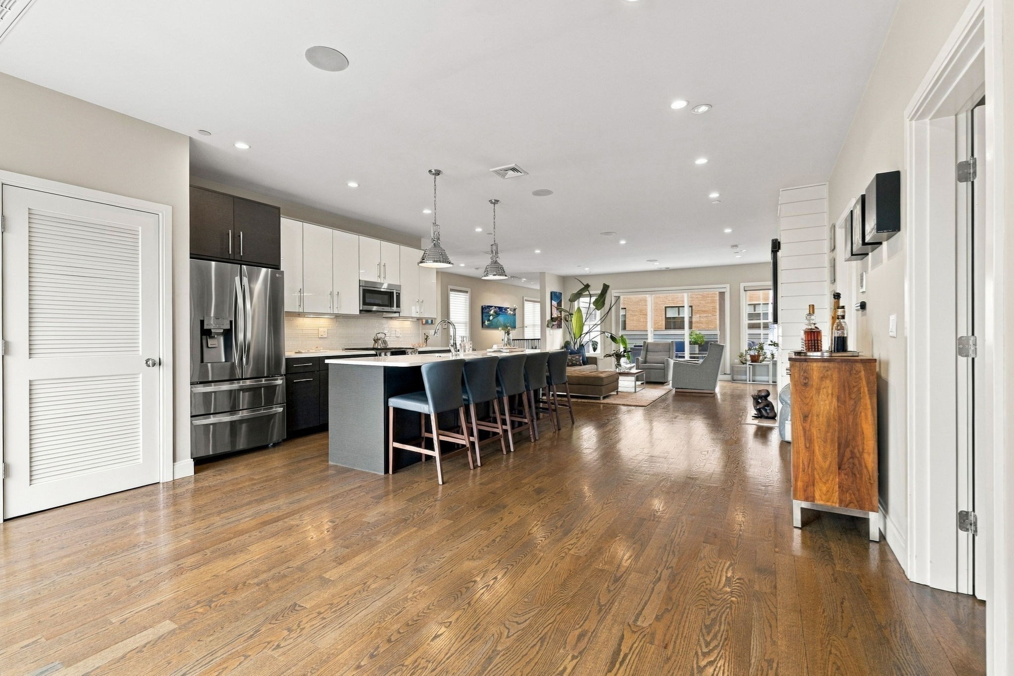 8 Baker Ct # 4