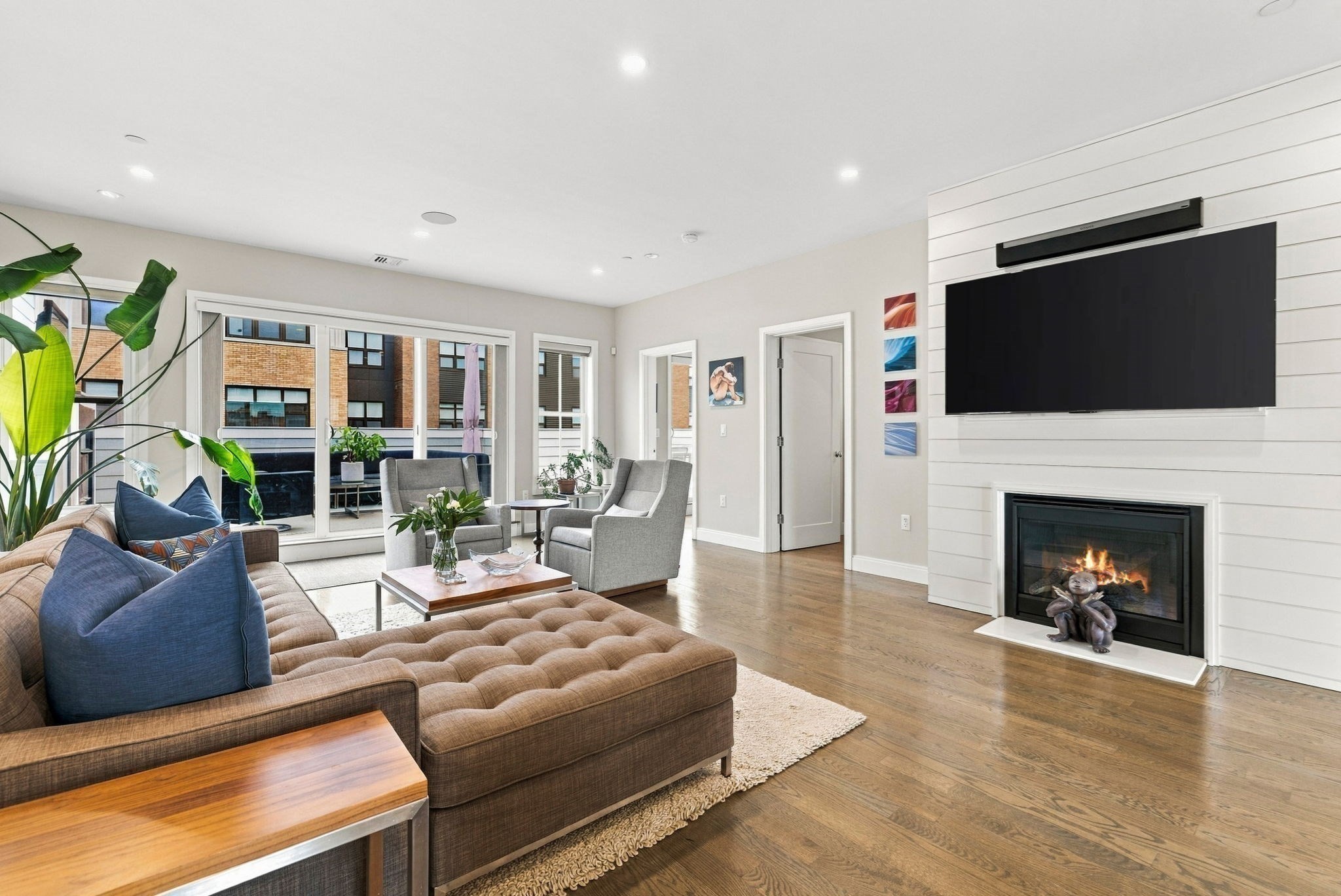 8 Baker Ct # 4
