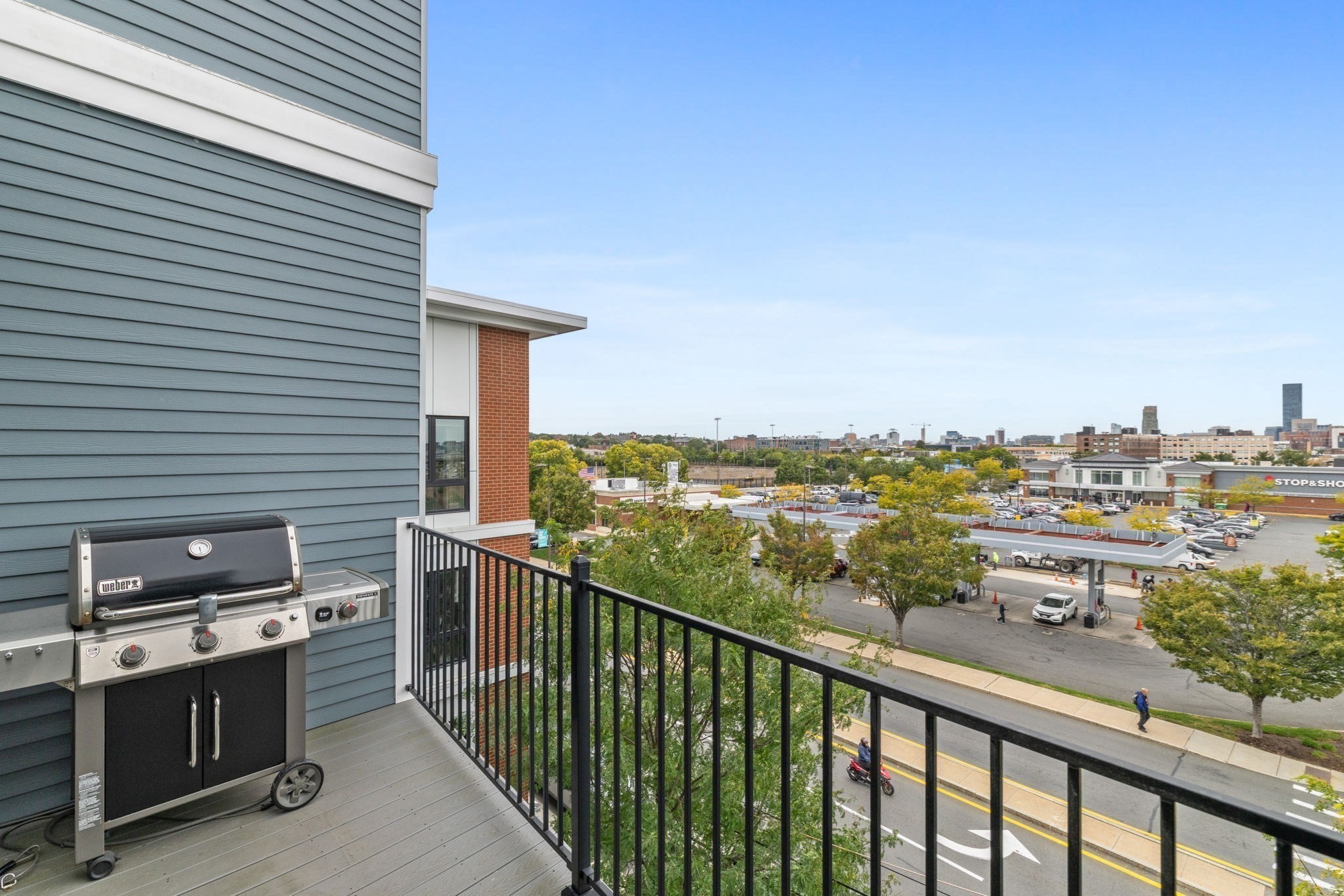 8 Baker Ct # 4