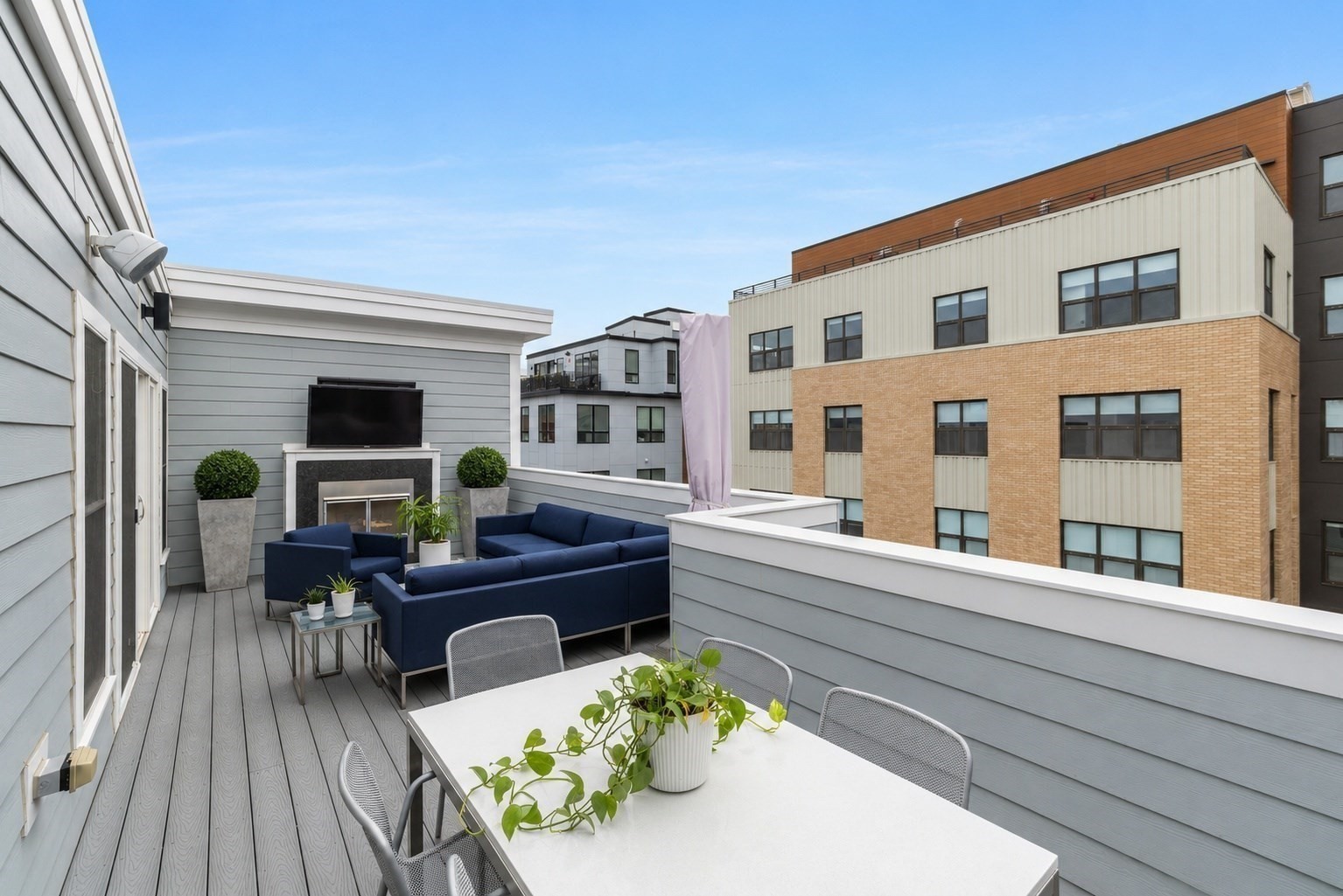 8 Baker Ct # 4
