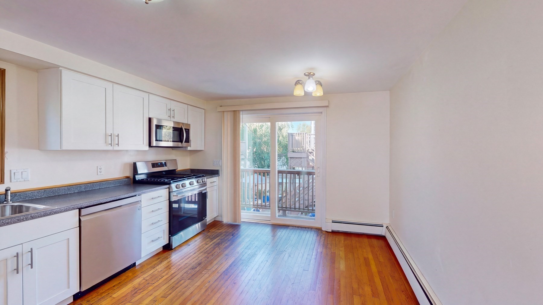 115 L St # 1