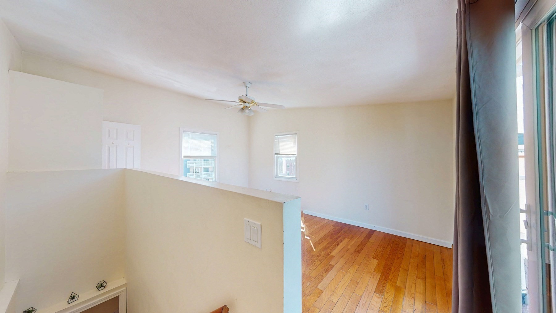 115 L St # 1