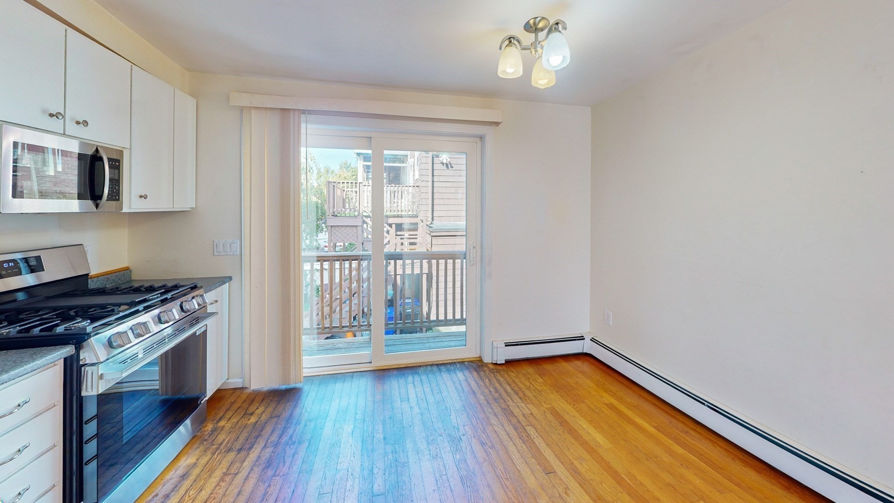 115 L St # 1