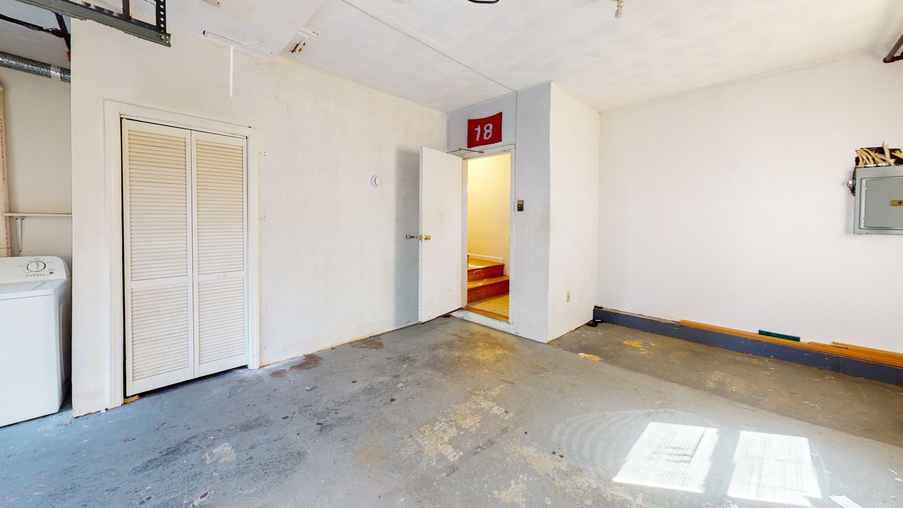 115 L St # 1