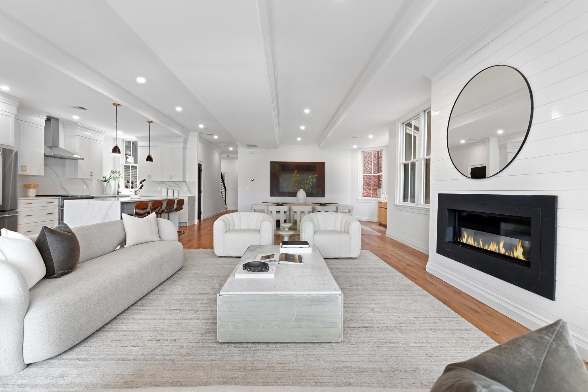 520 E Broadway