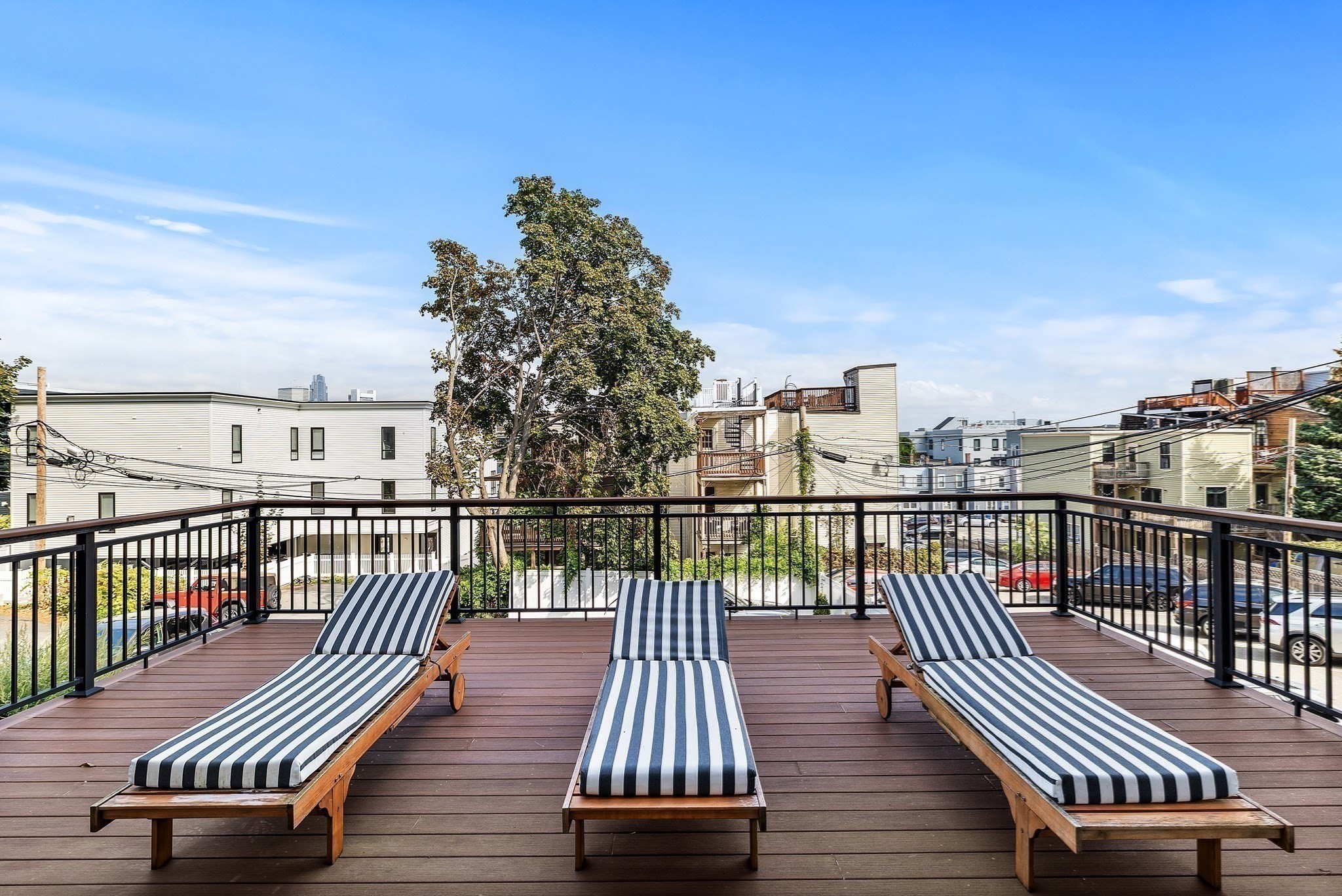 520 E Broadway