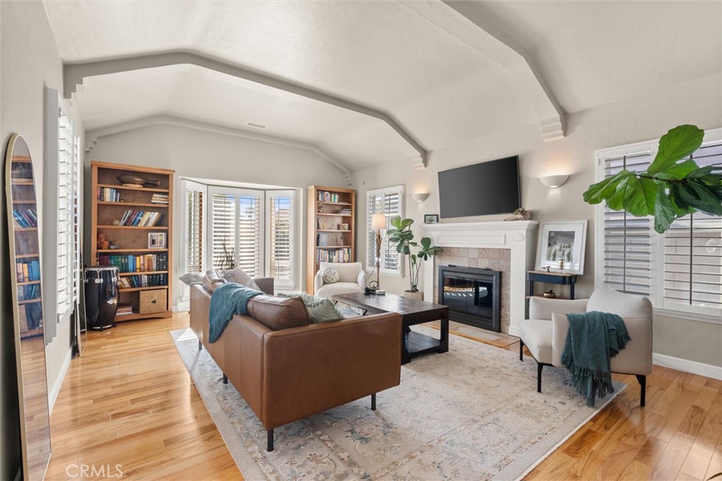 3903 W 59th Place