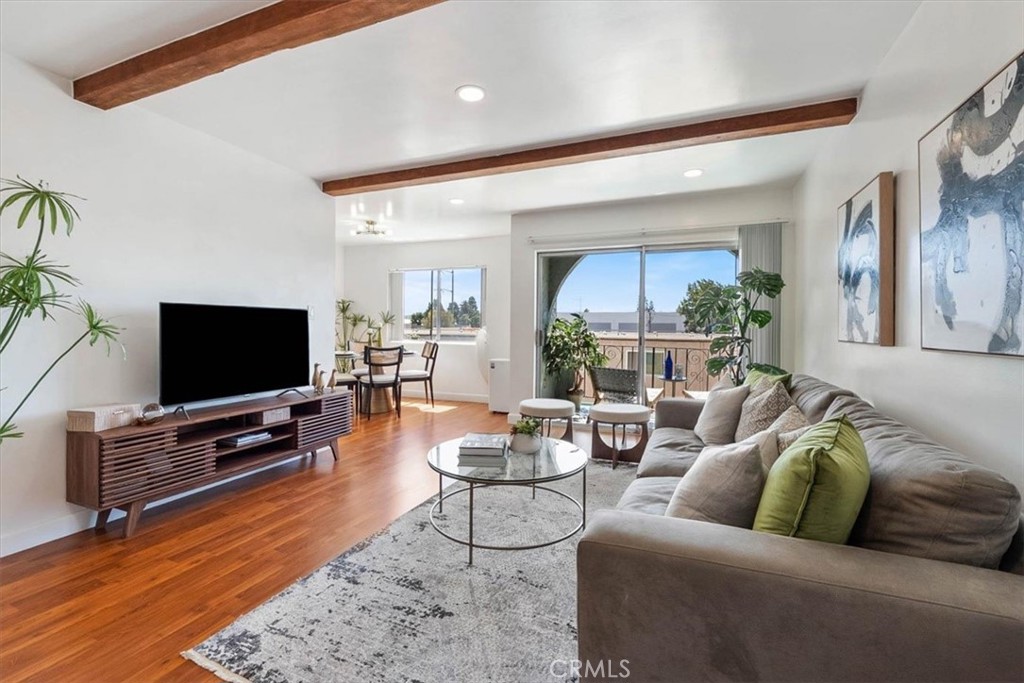 727 N Eucalyptus Avenue 18