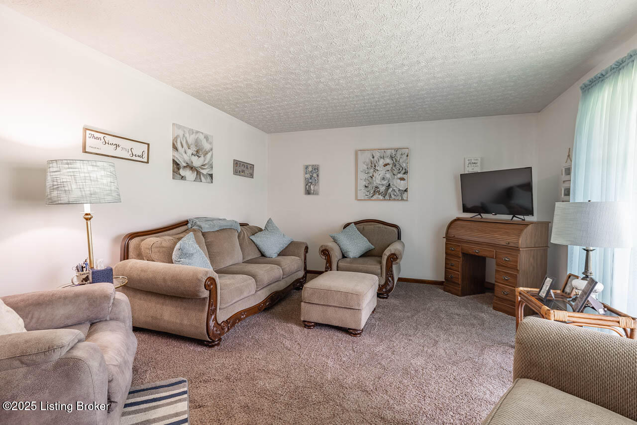 2149 Shrewsbury Rd