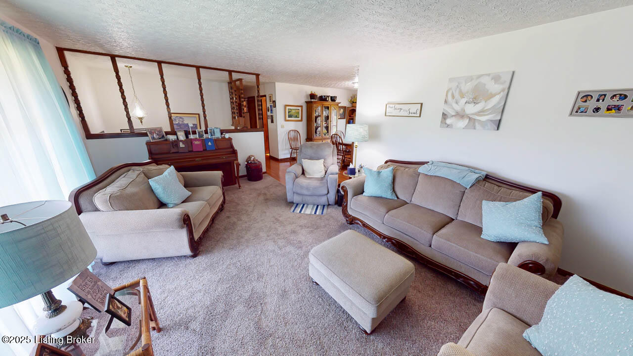 2149 Shrewsbury Rd