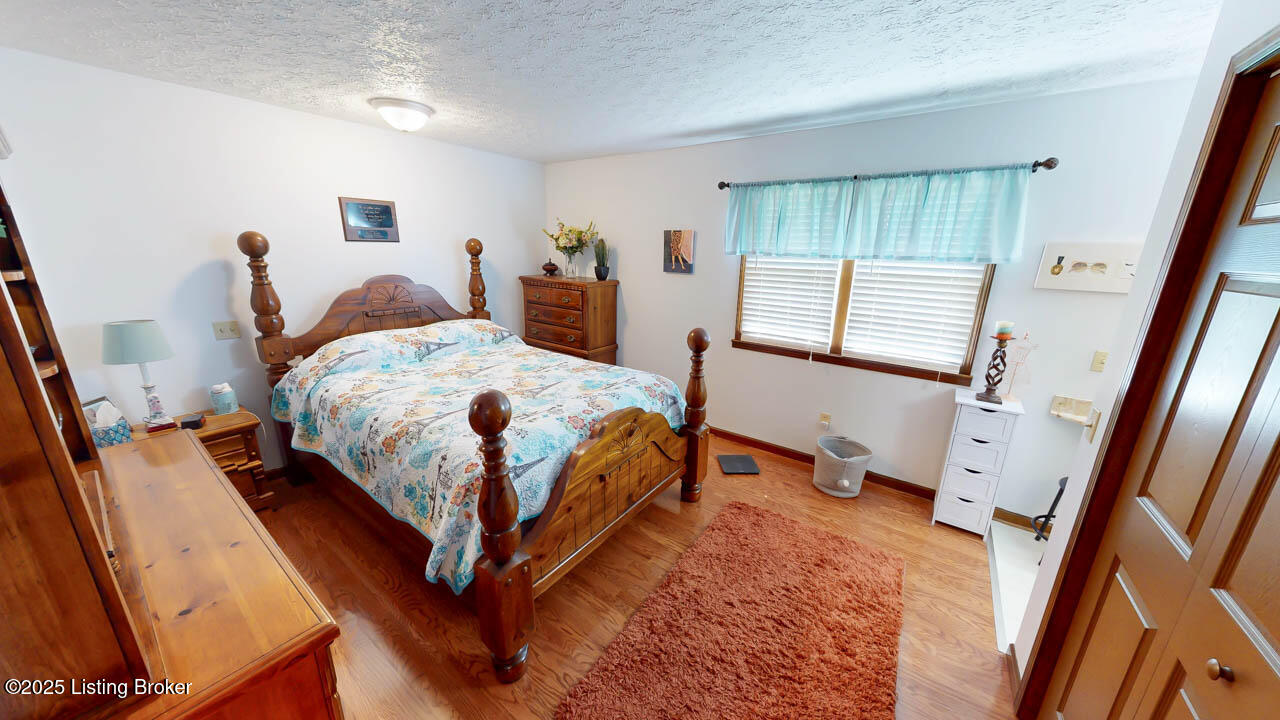 2149 Shrewsbury Rd