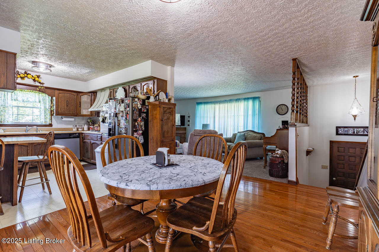 2149 Shrewsbury Rd