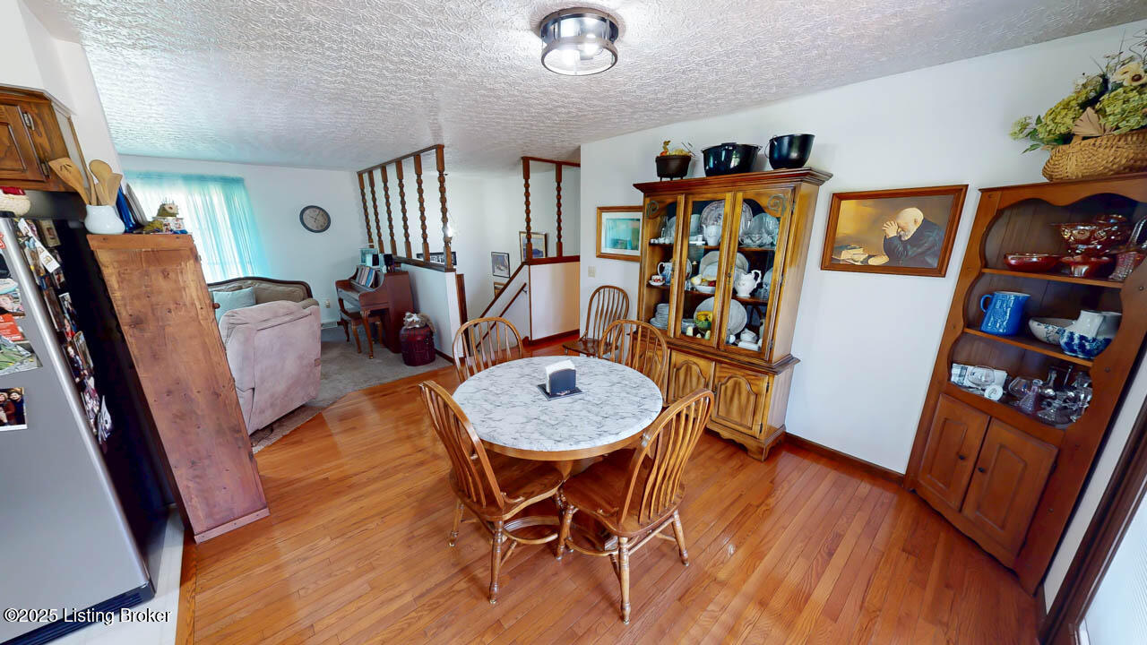 2149 Shrewsbury Rd