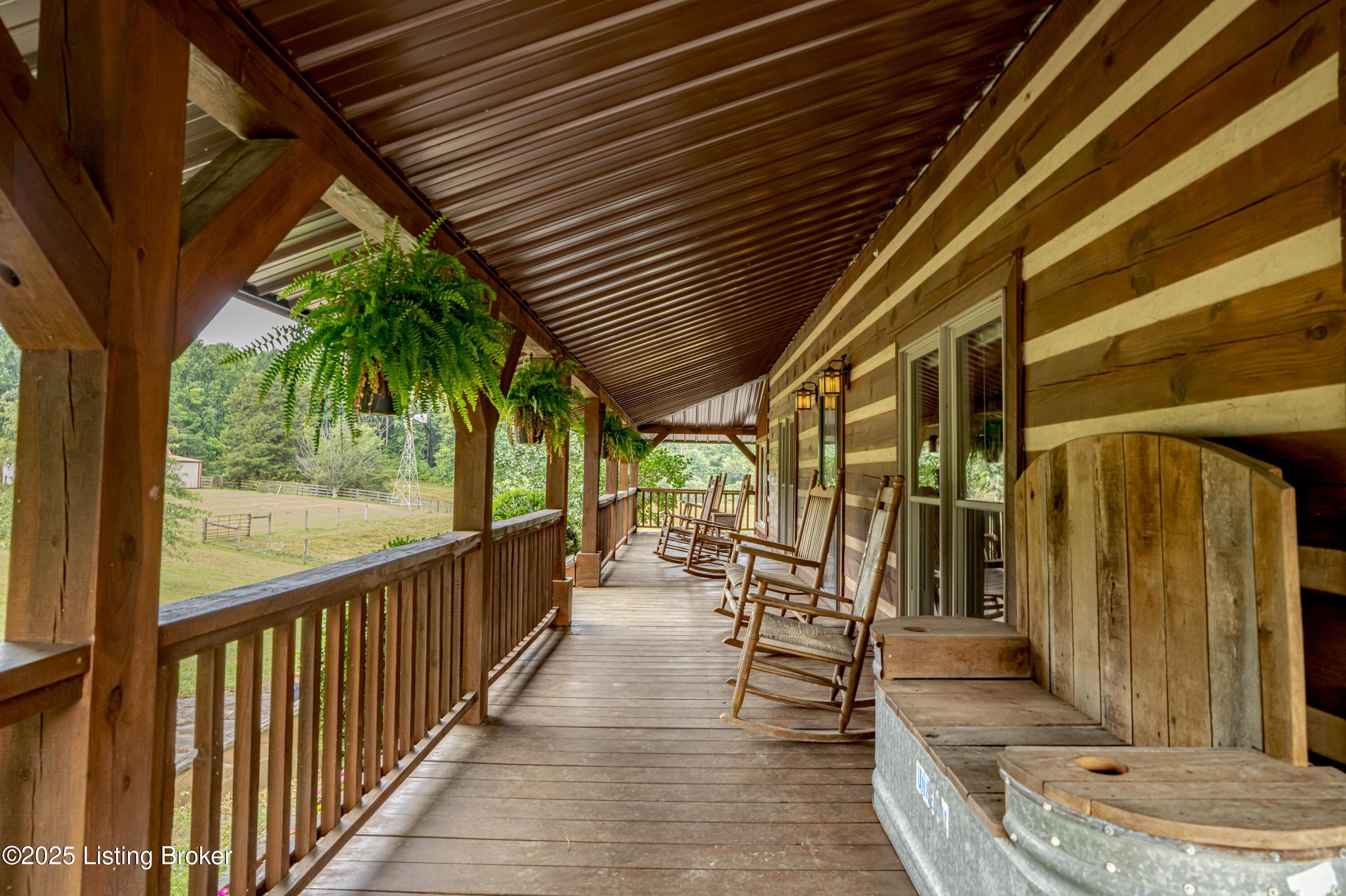 5846 Valley Creek Rd