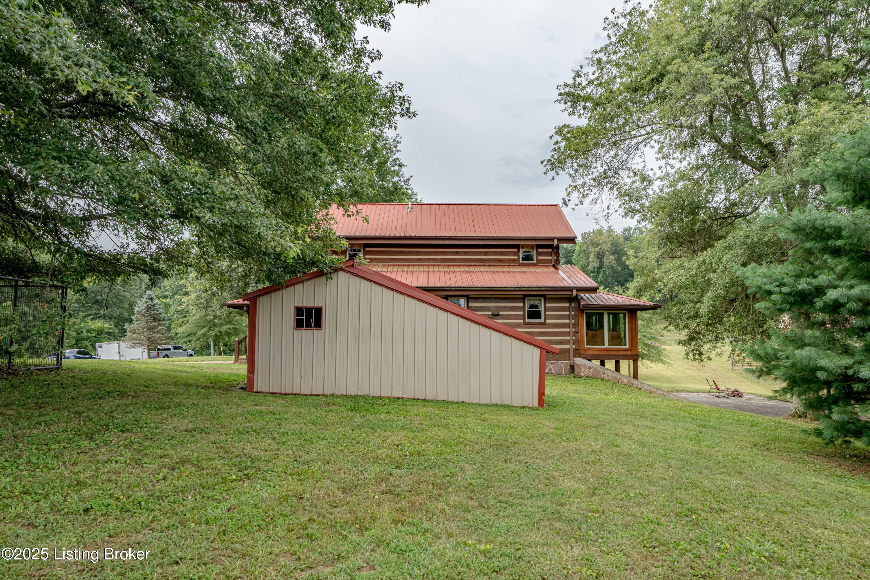 5846 Valley Creek Rd