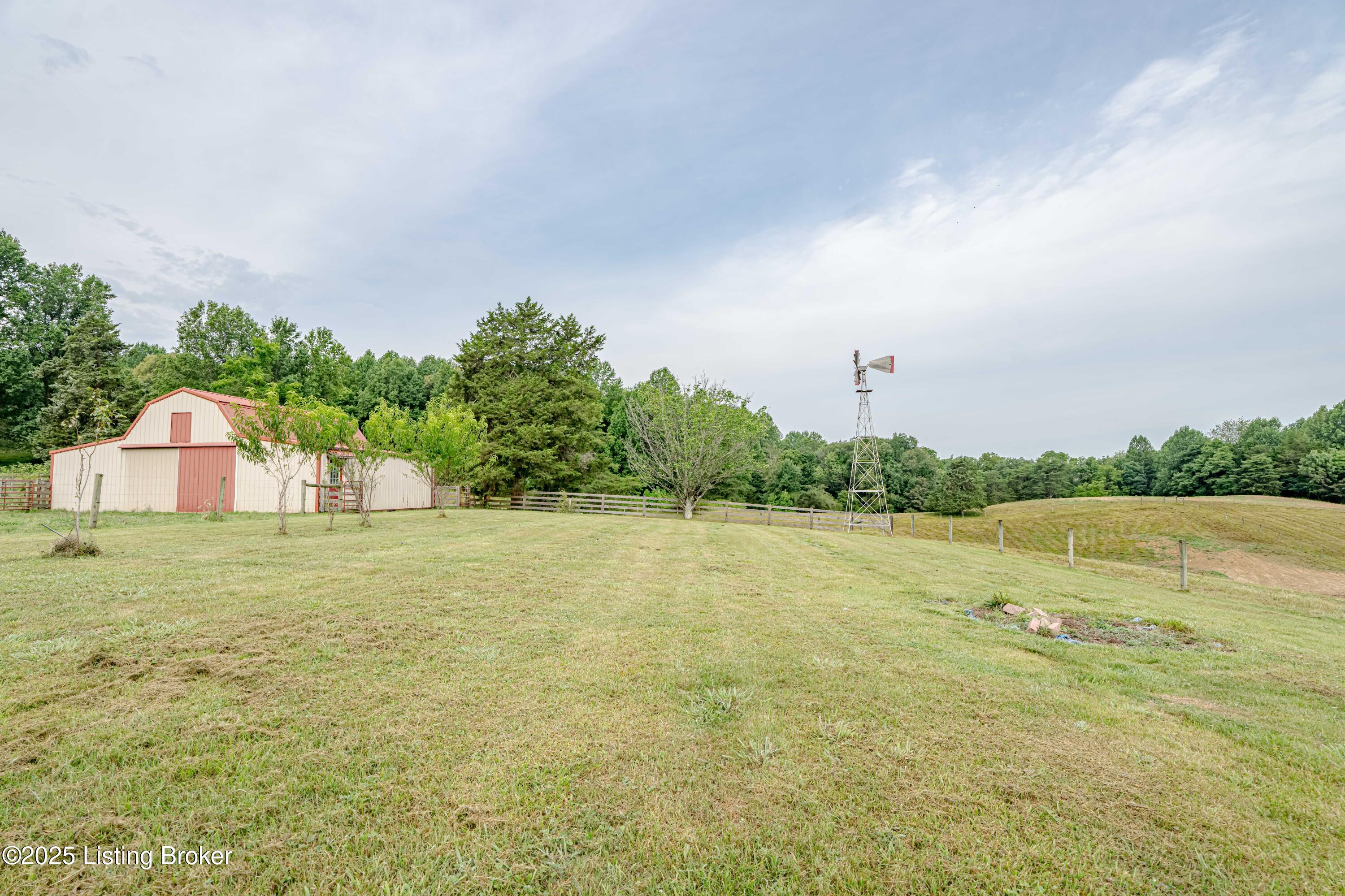 5846 Valley Creek Rd