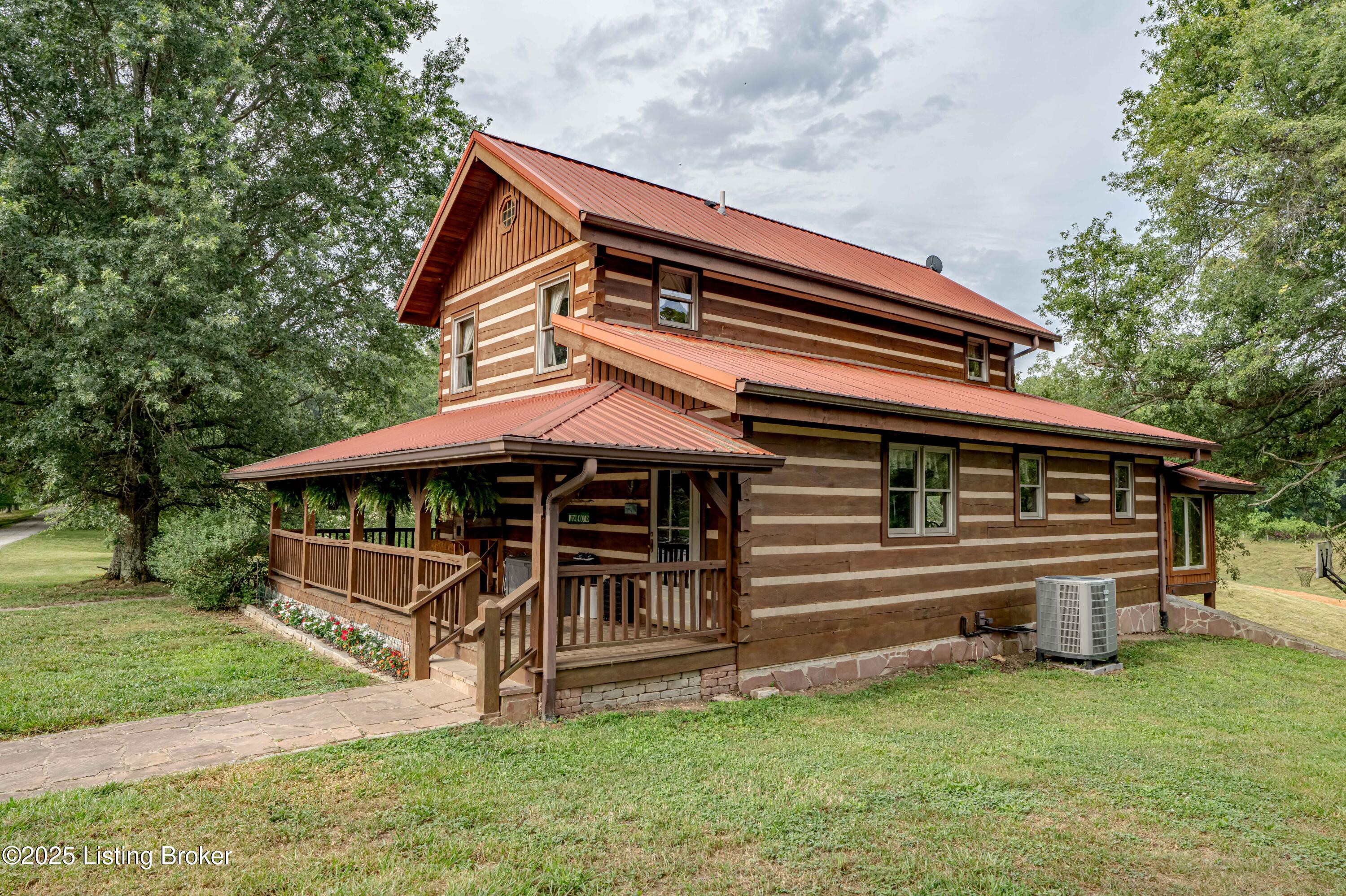 5846 Valley Creek Rd