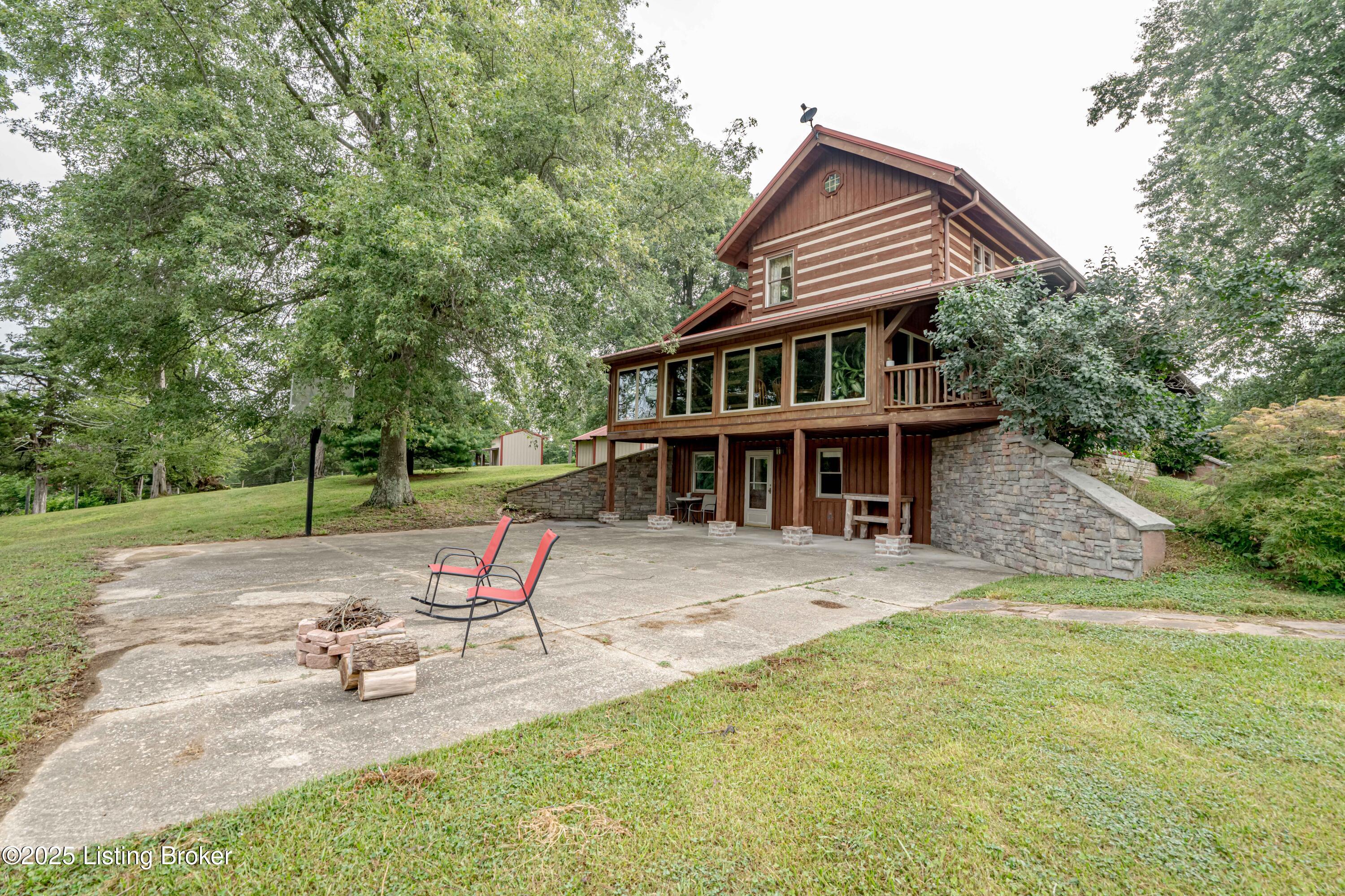 5846 Valley Creek Rd