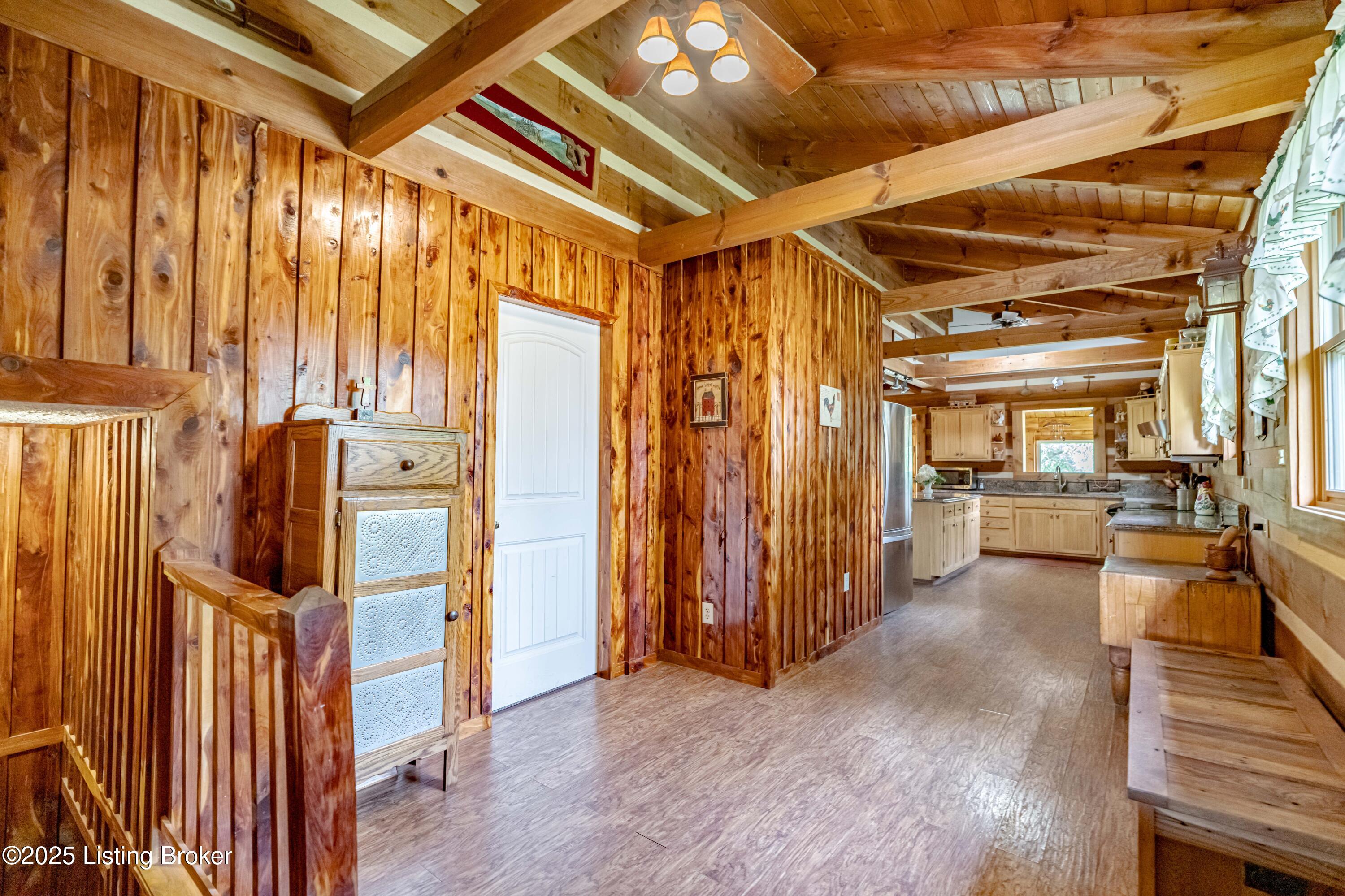 5846 Valley Creek Rd