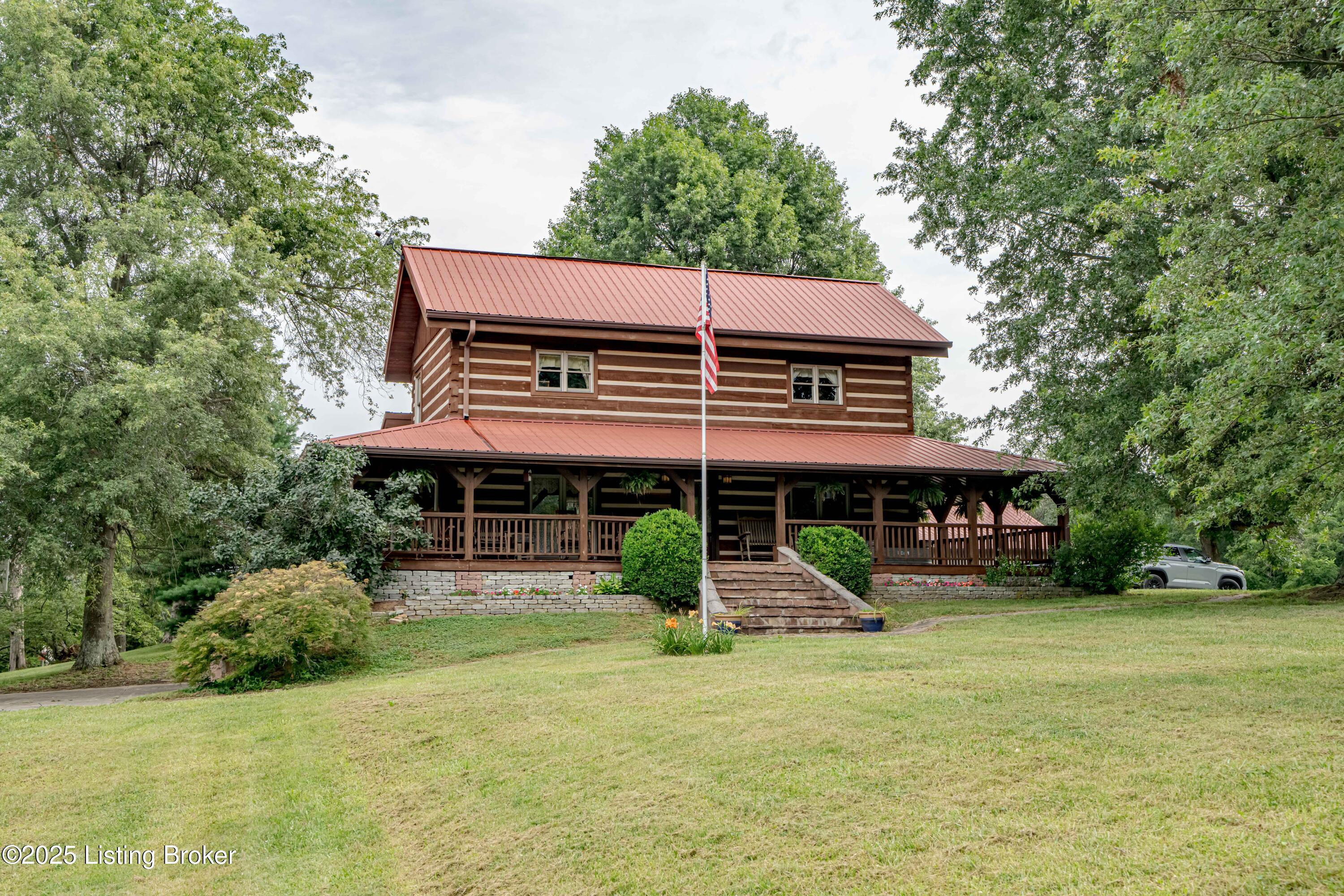 5846 Valley Creek Rd