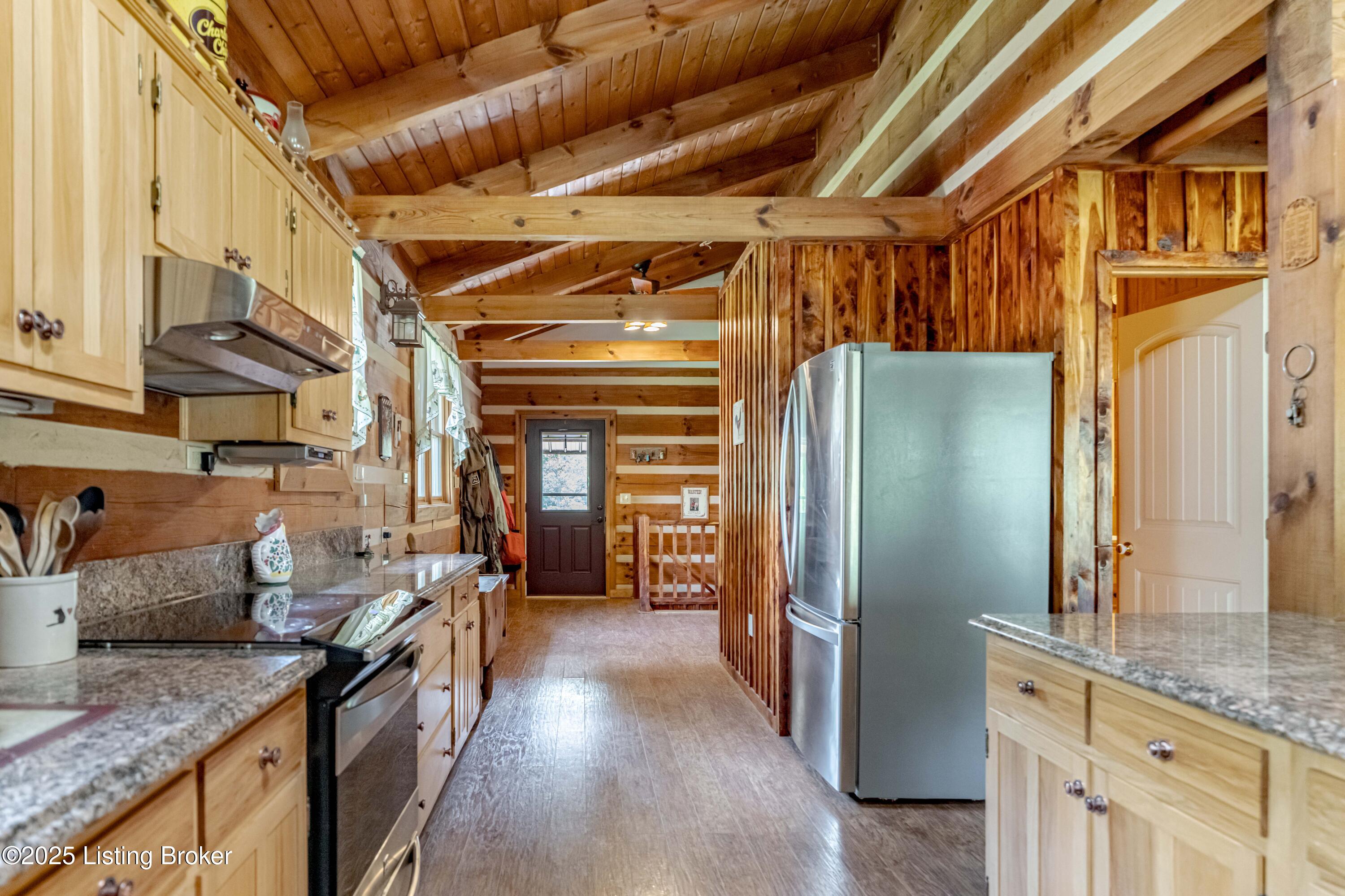 5846 Valley Creek Rd