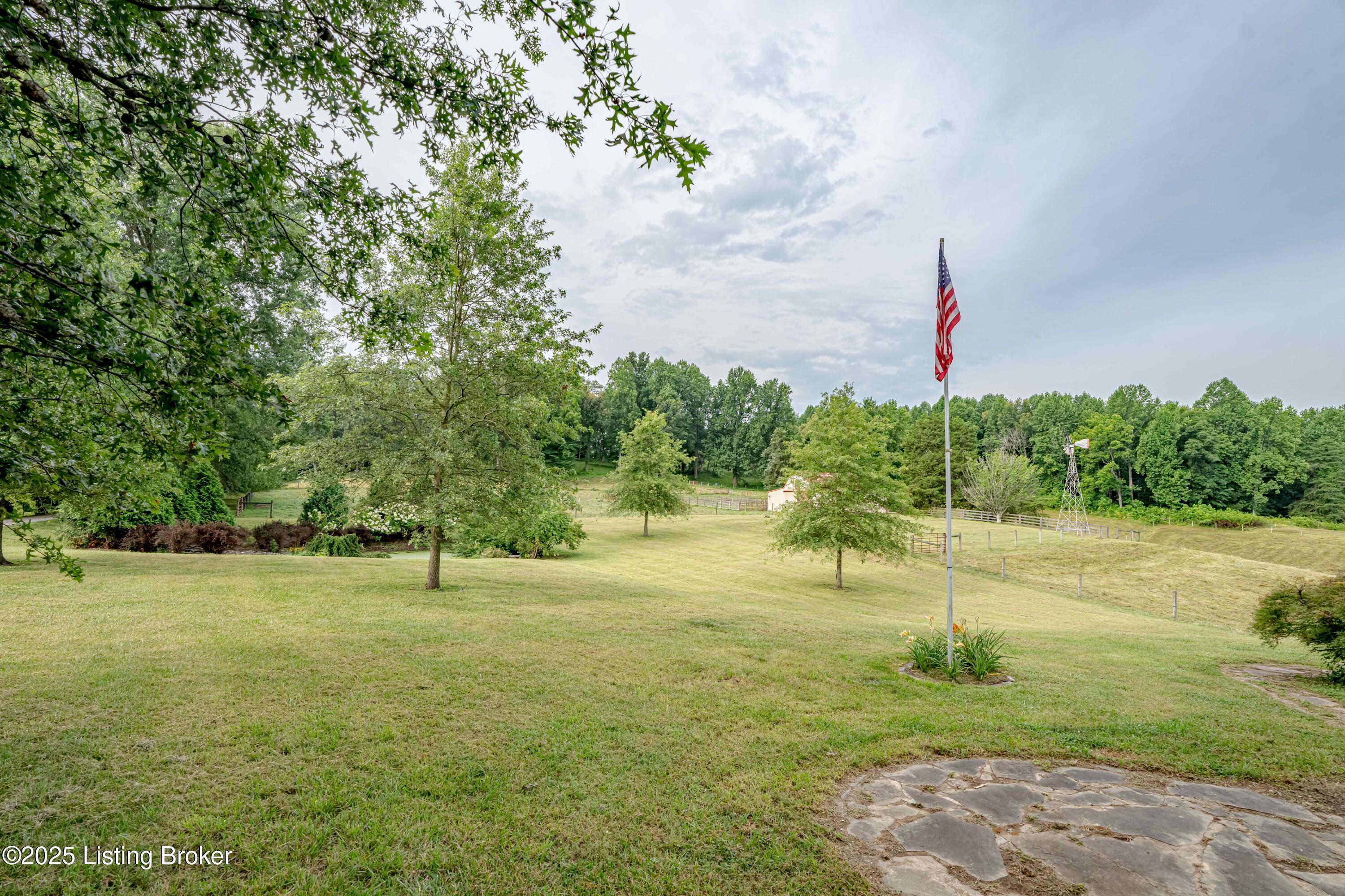 5846 Valley Creek Rd
