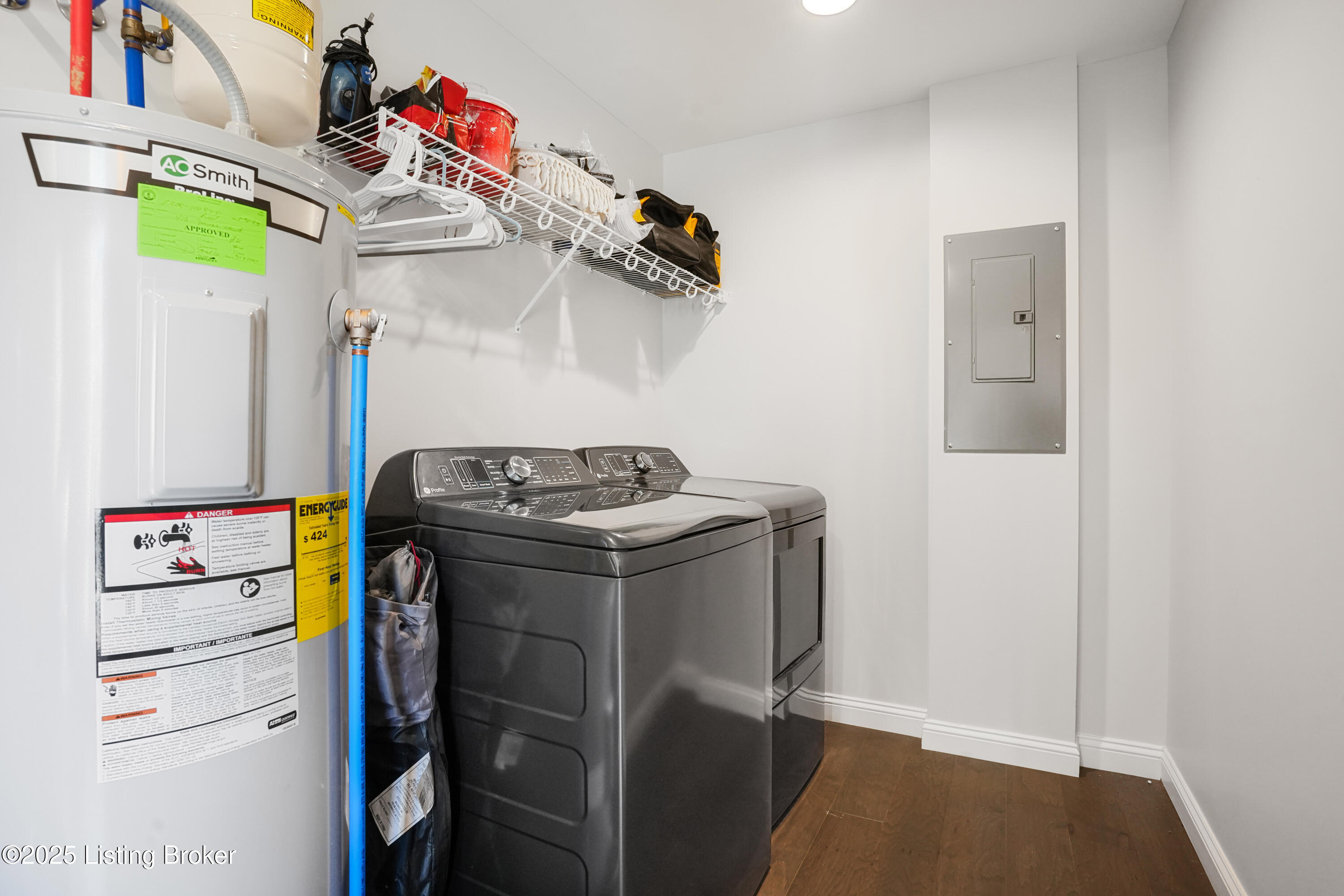 102 Devers Ct