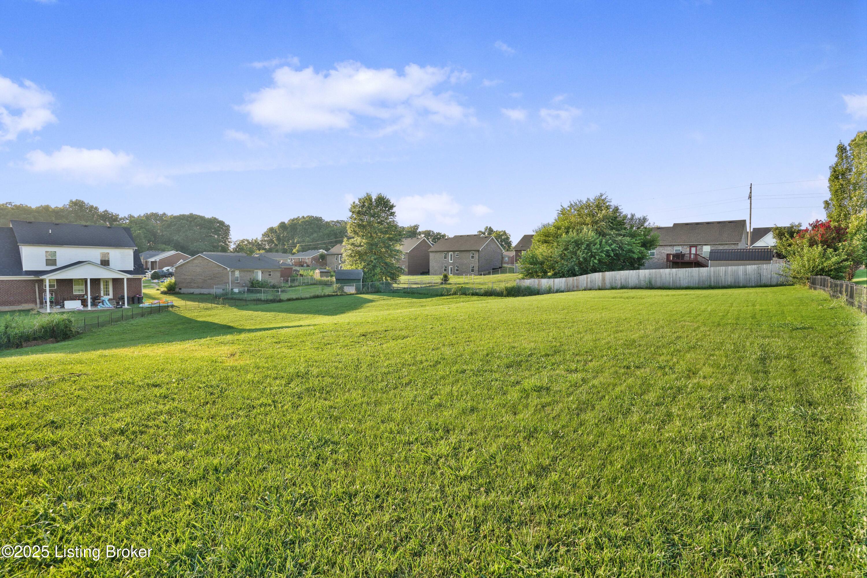 102 Devers Ct