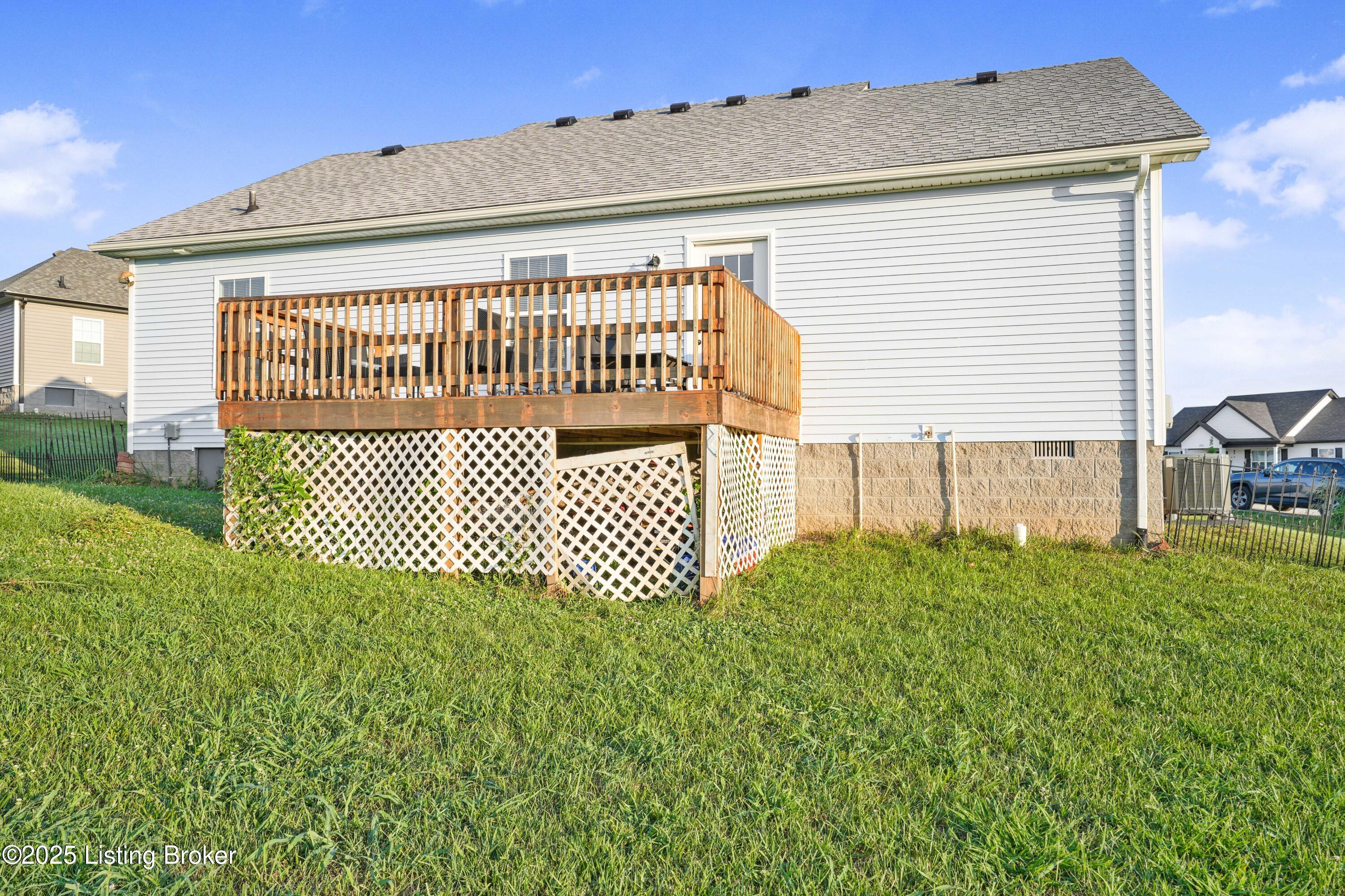 102 Devers Ct