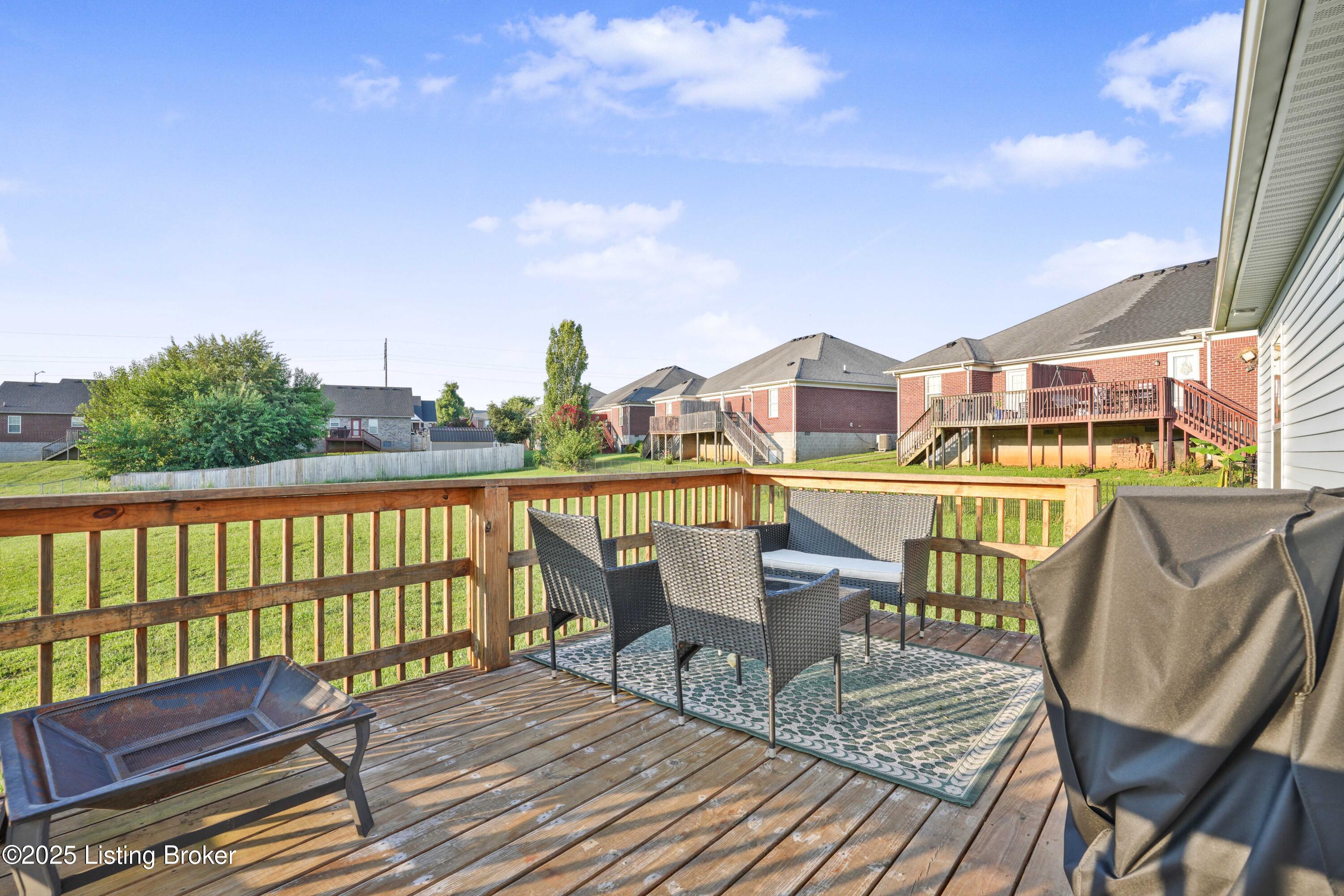 102 Devers Ct