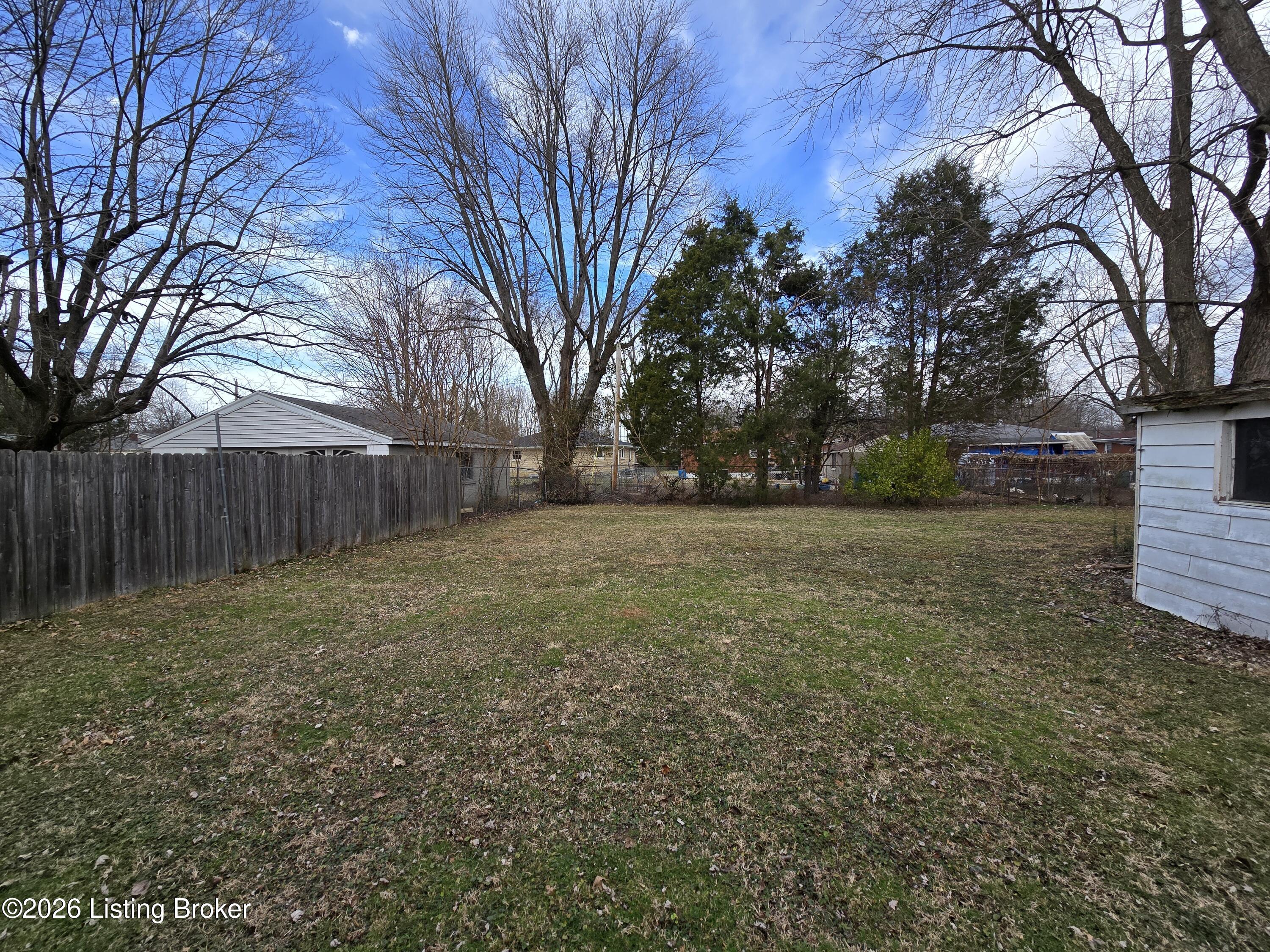 5565 Bruce Avenue Ave