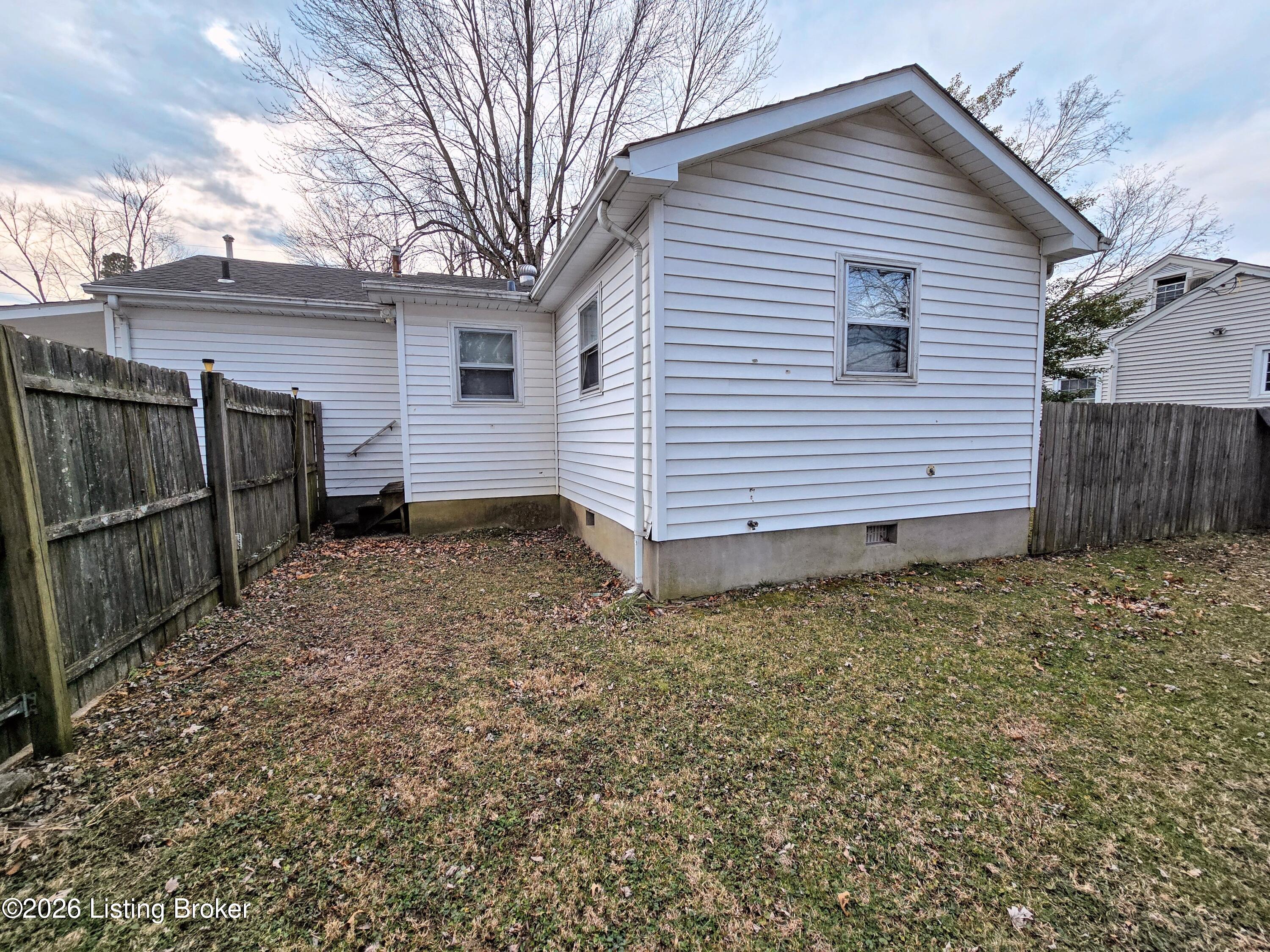 5565 Bruce Avenue Ave