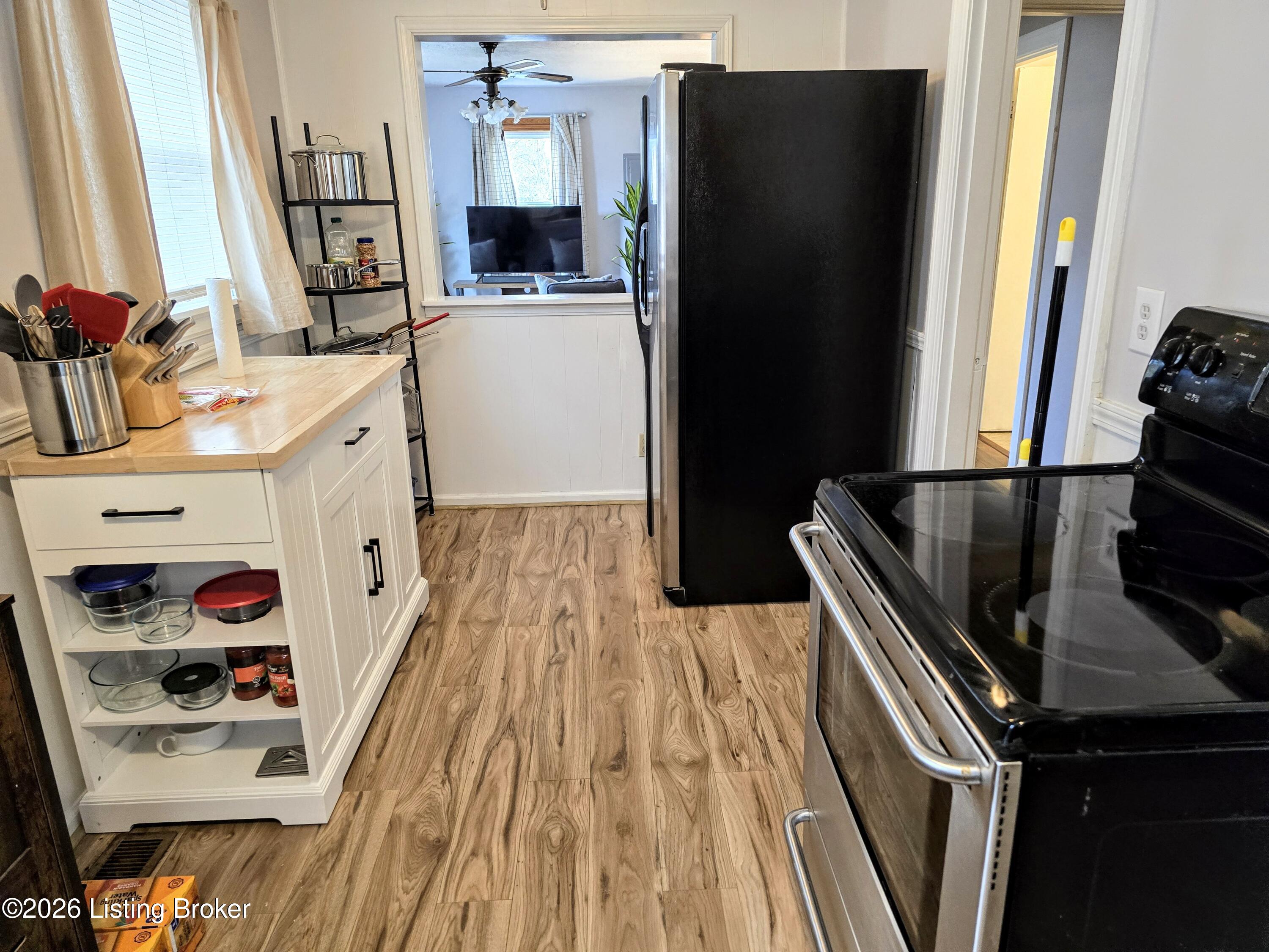 5565 Bruce Avenue Ave