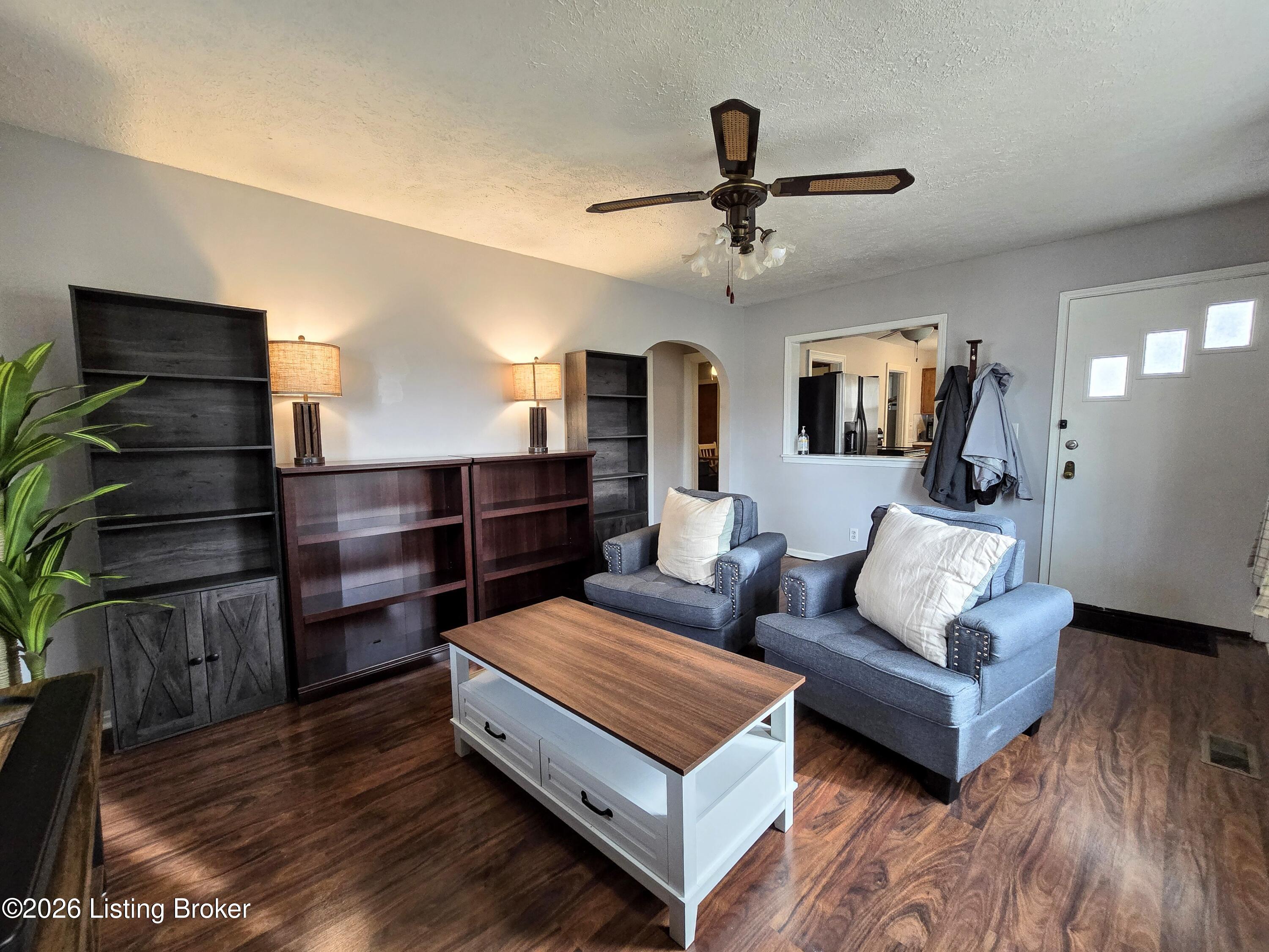 5565 Bruce Avenue Ave