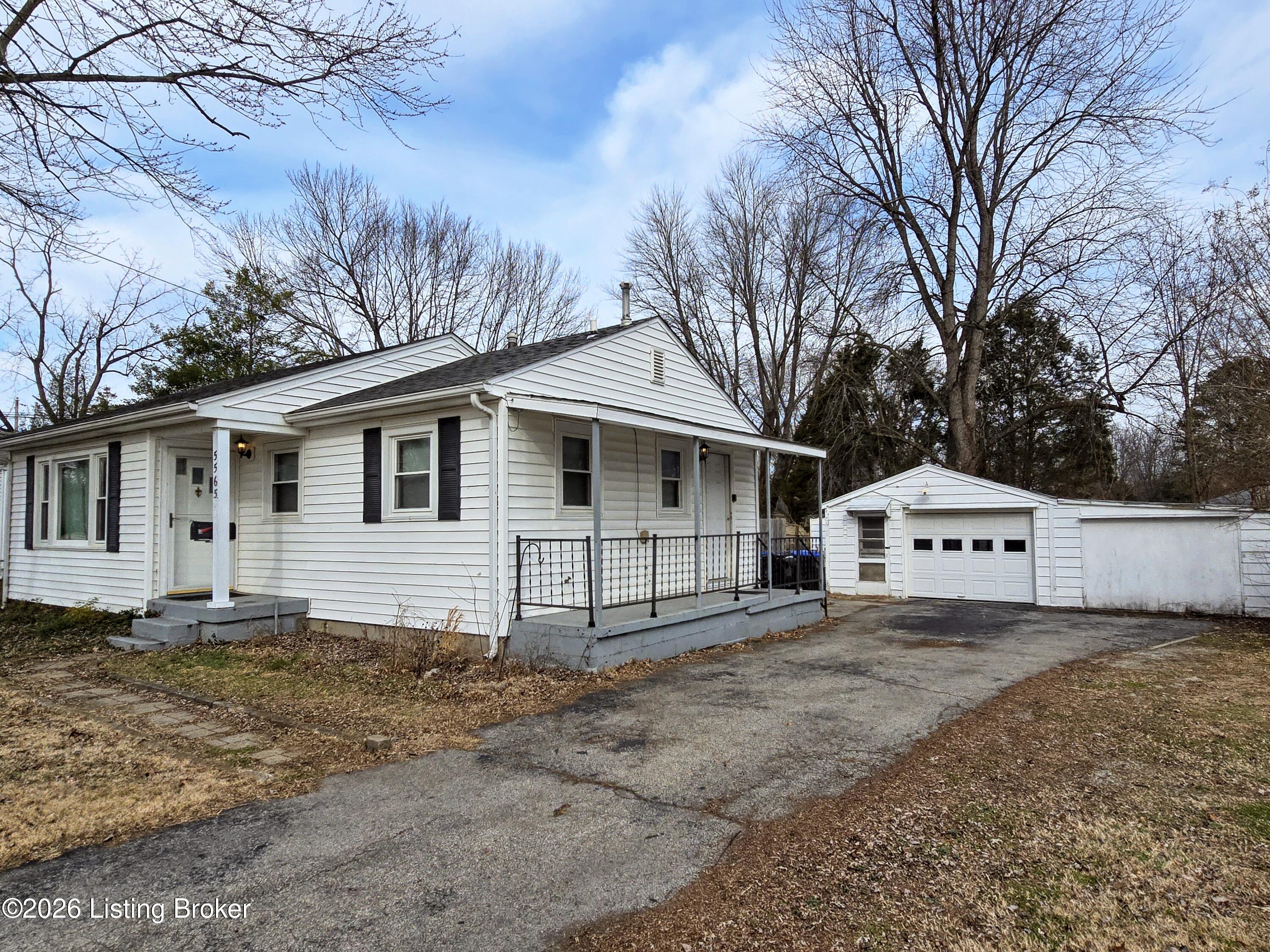 5565 Bruce Avenue Ave