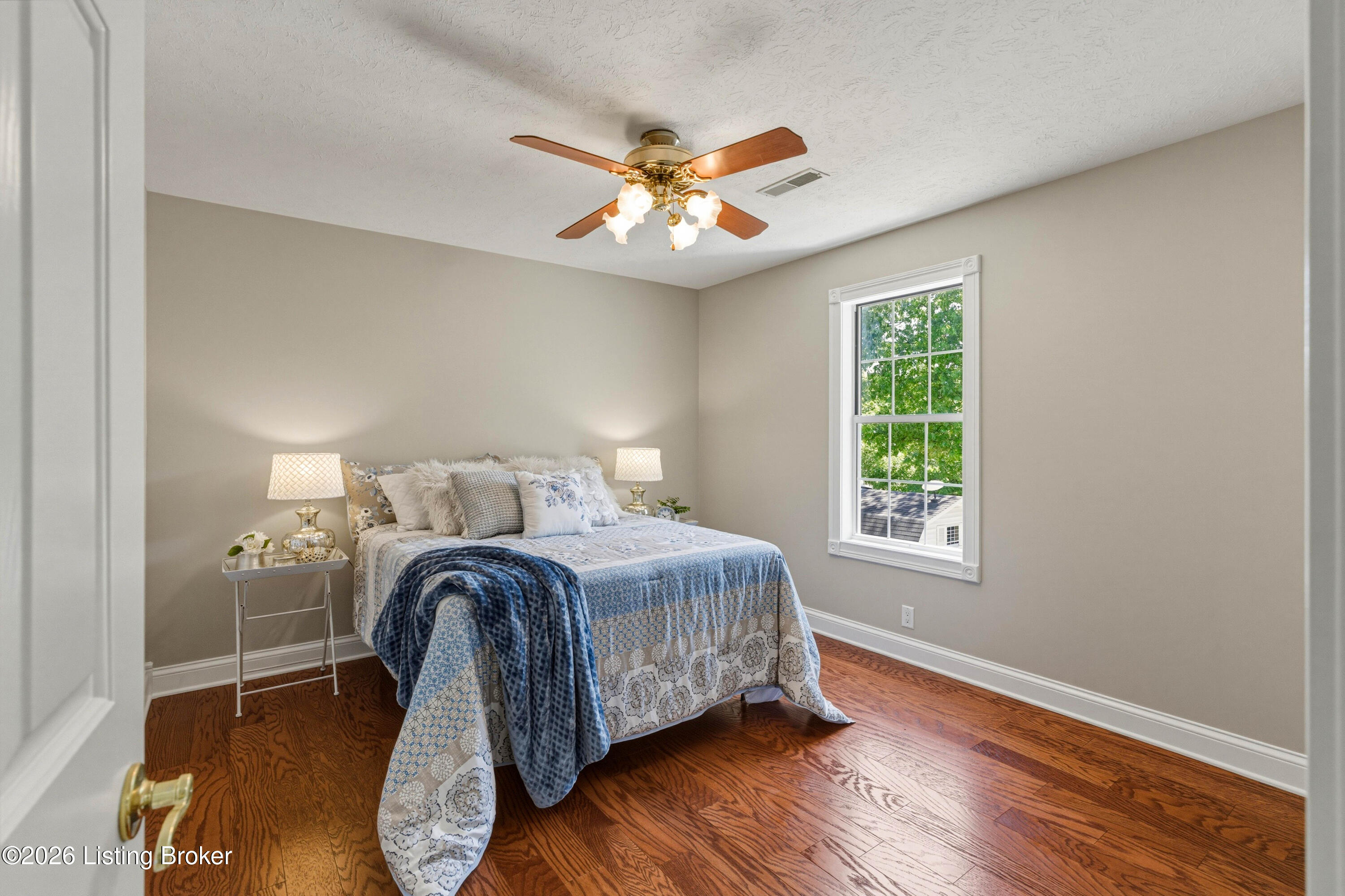 7 Oakwood Ct