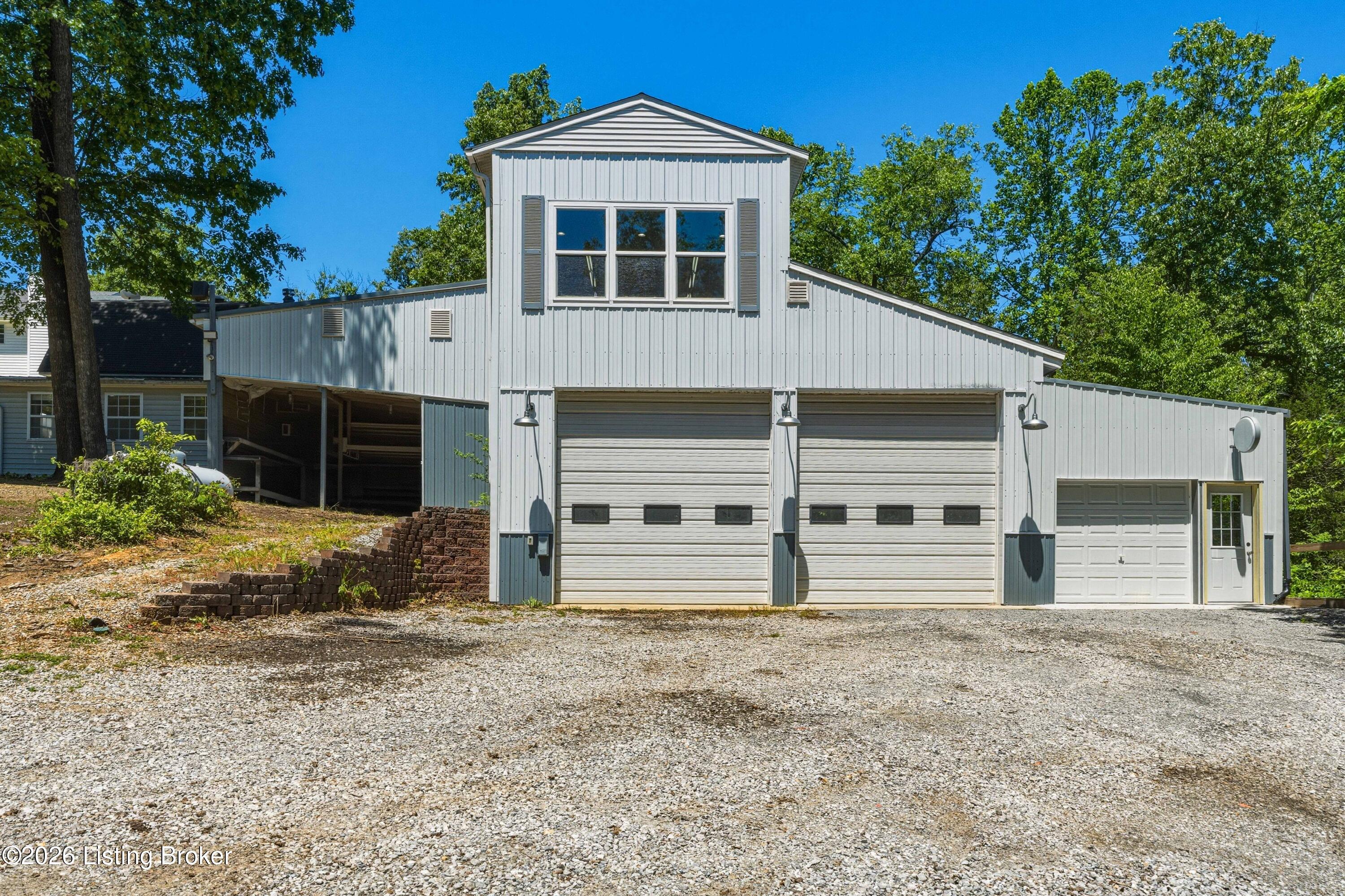 7 Oakwood Ct