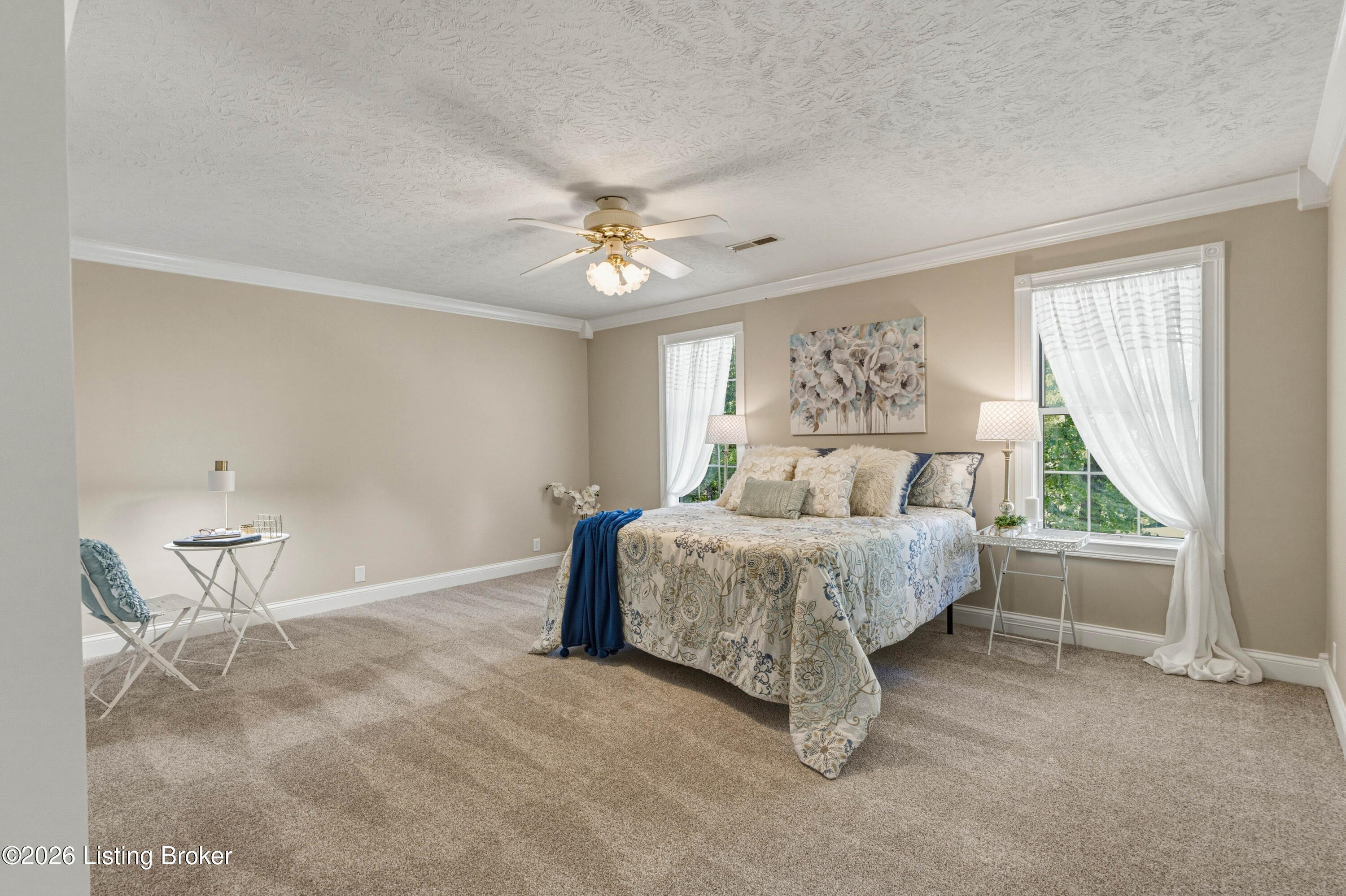 7 Oakwood Ct