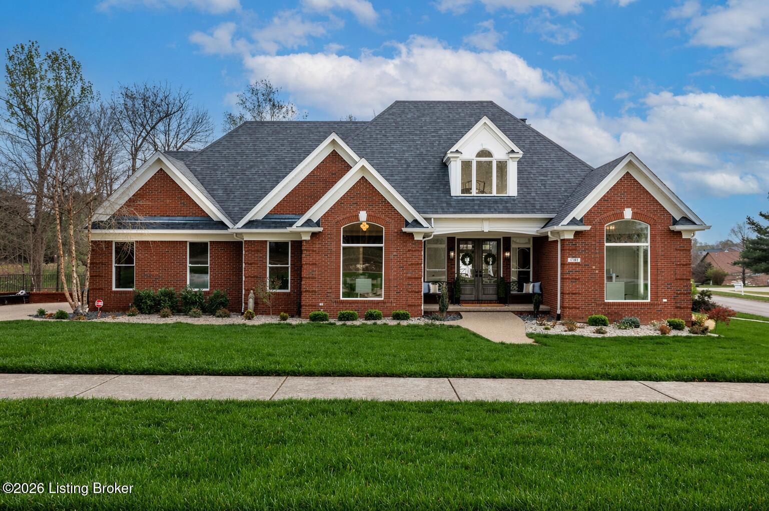 1101 Driftwood Ln