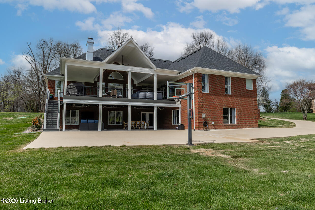 1101 Driftwood Ln